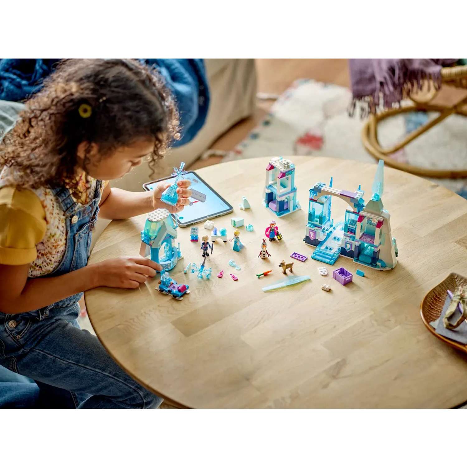 Конструктор LEGO Disney Princess Ледовый дворец Эльзы блочный - фото 8