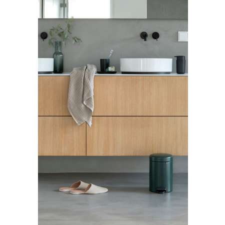 Бак мусорный Brabantia NewIcon с педалью зеленая сосна 5л 304026