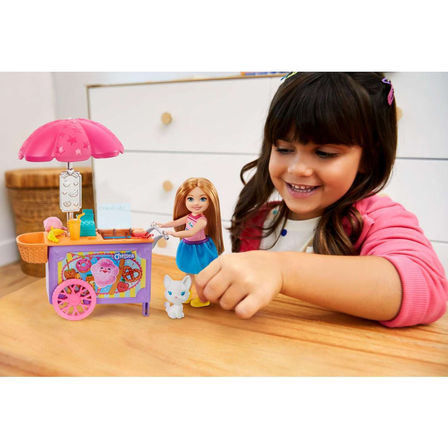 Кукла модельная Barbie GHV76 - фото 10