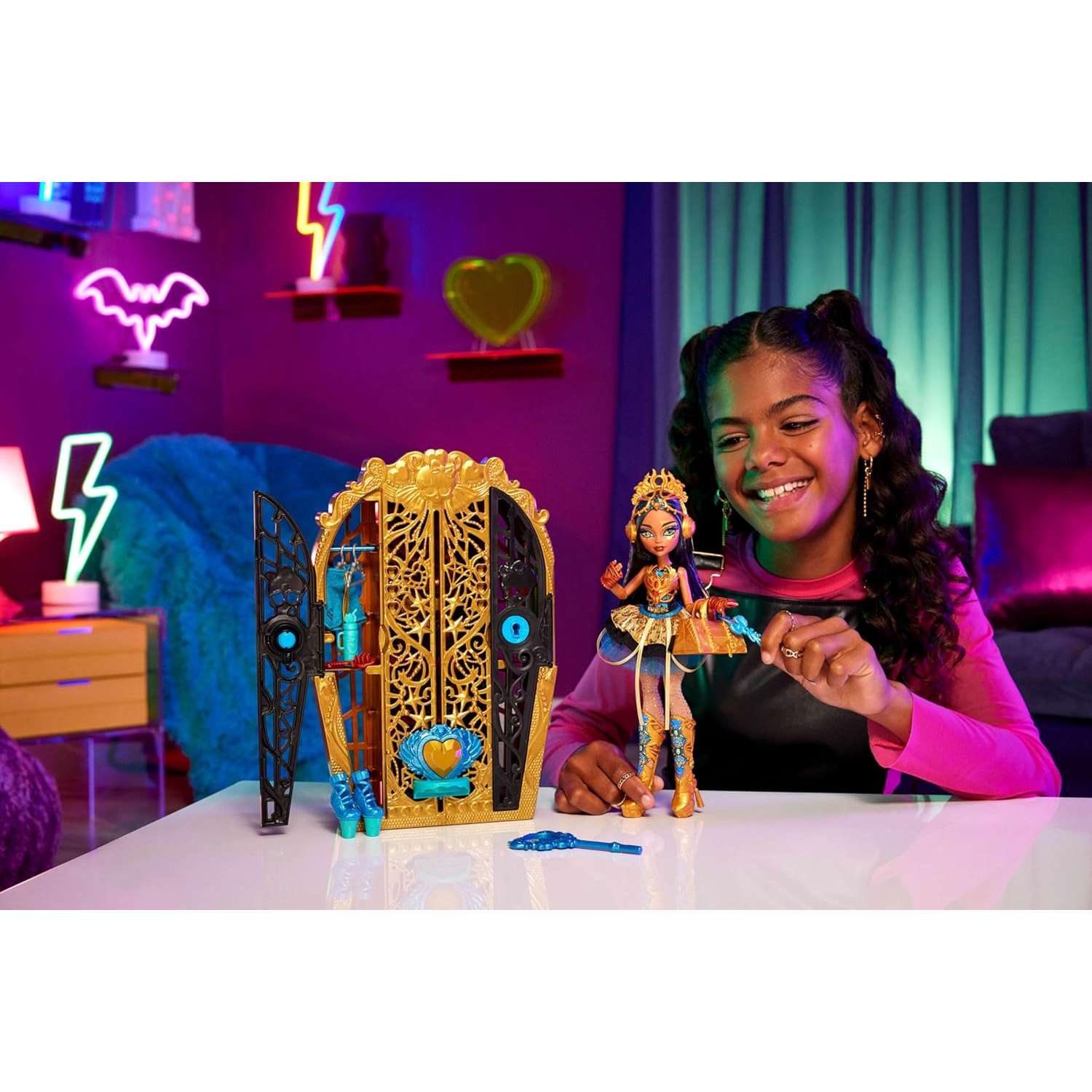 Кукла модельная Monster High Cleo HXH86 - фото 6
