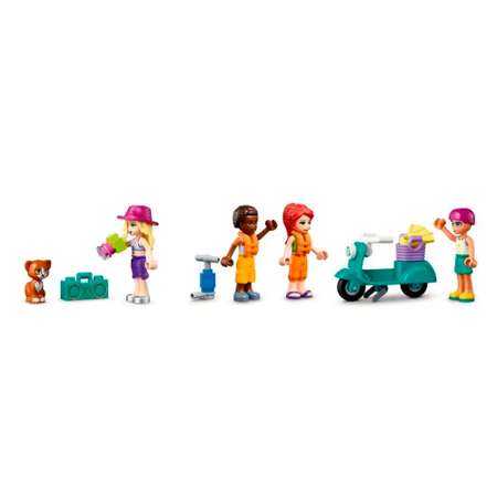 Конструктор LEGO Friends Пляжный дом для отдыха 686 дет.