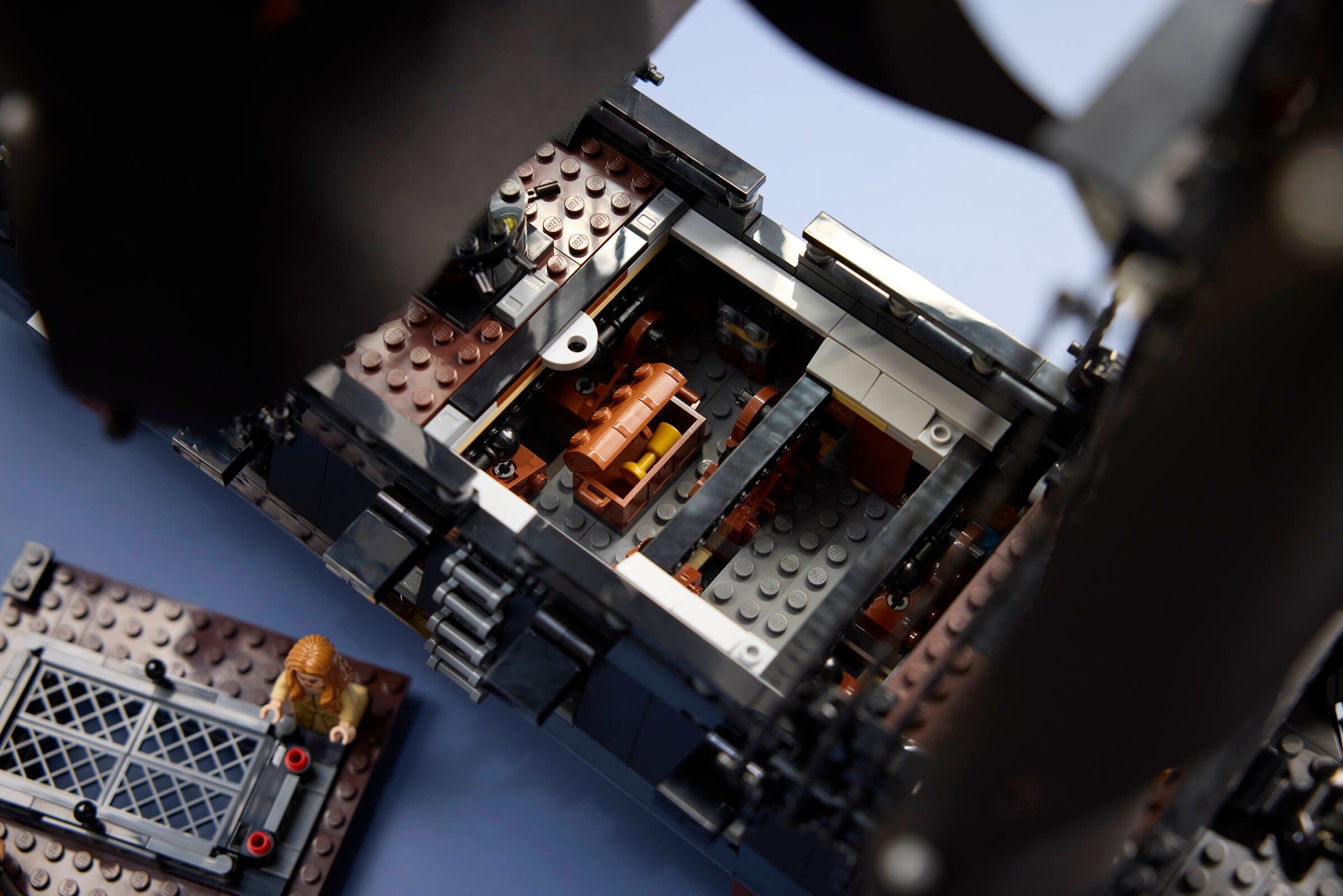 Конструктор LEGO Icons 10365 2862 дет. - фото 6