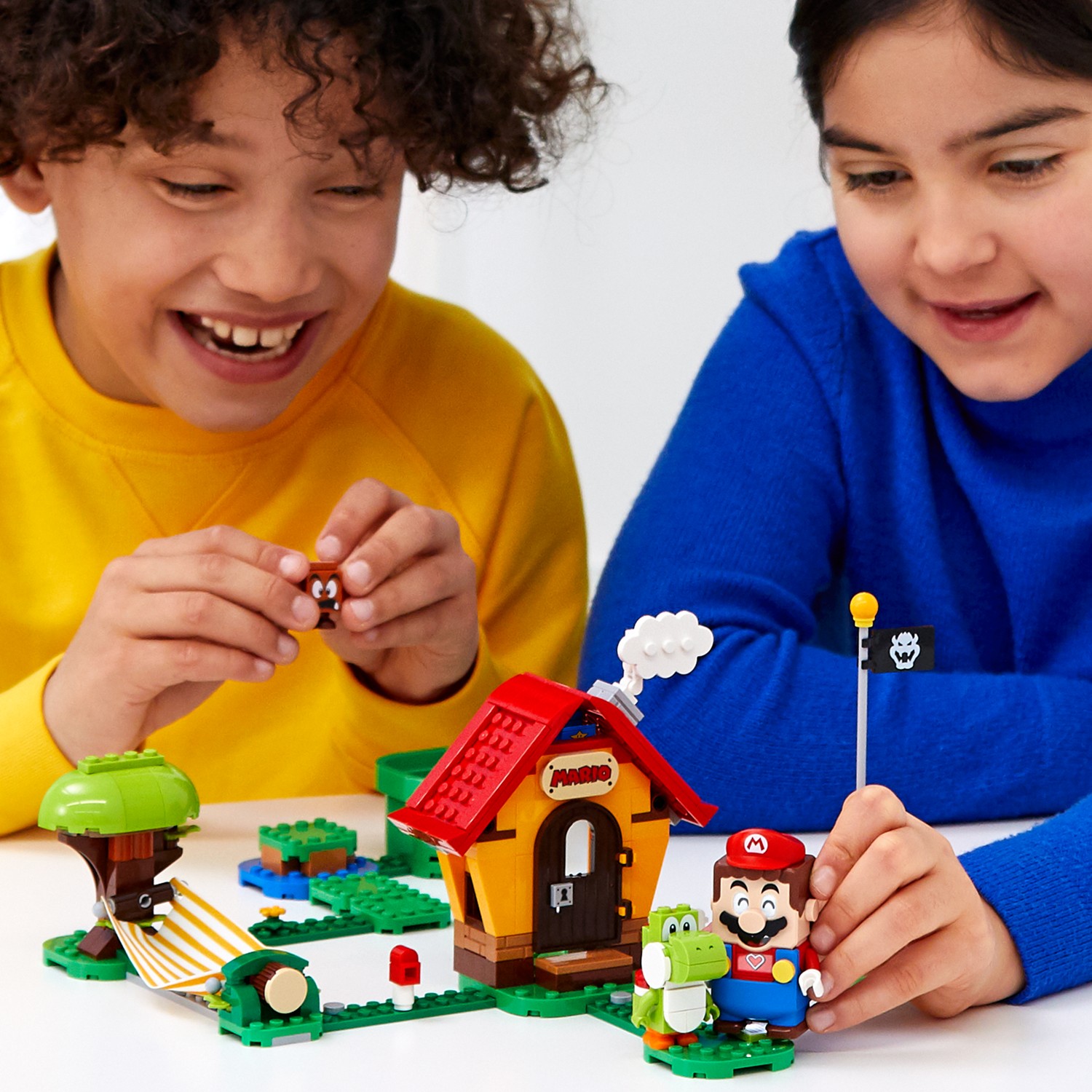 Конструктор LEGO Super Mario Дом Марио и Йоши 205 дет. - фото 11