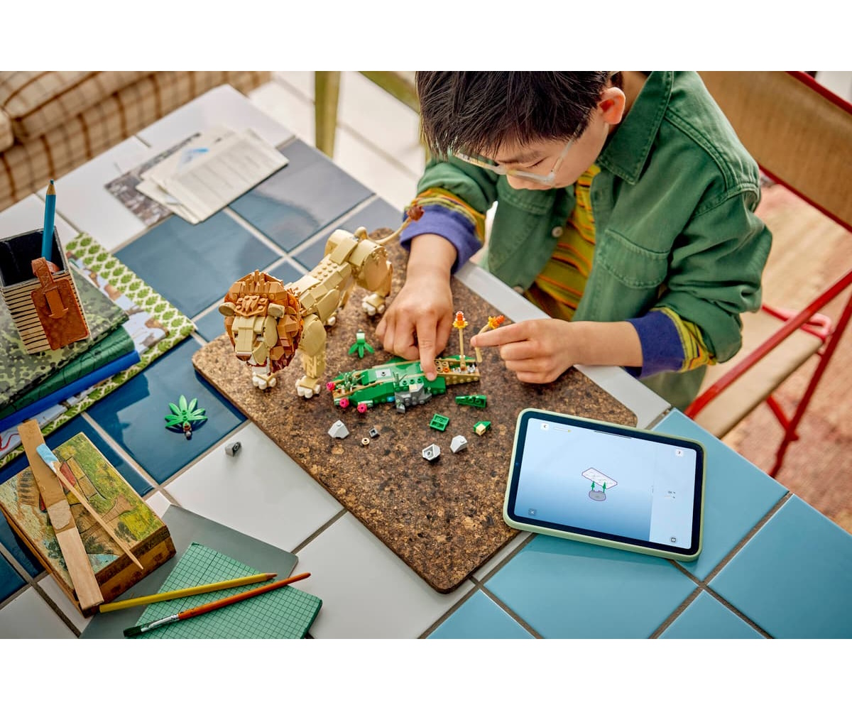 Конструктор LEGO Creator Величественный лев 839 дет. - фото 17