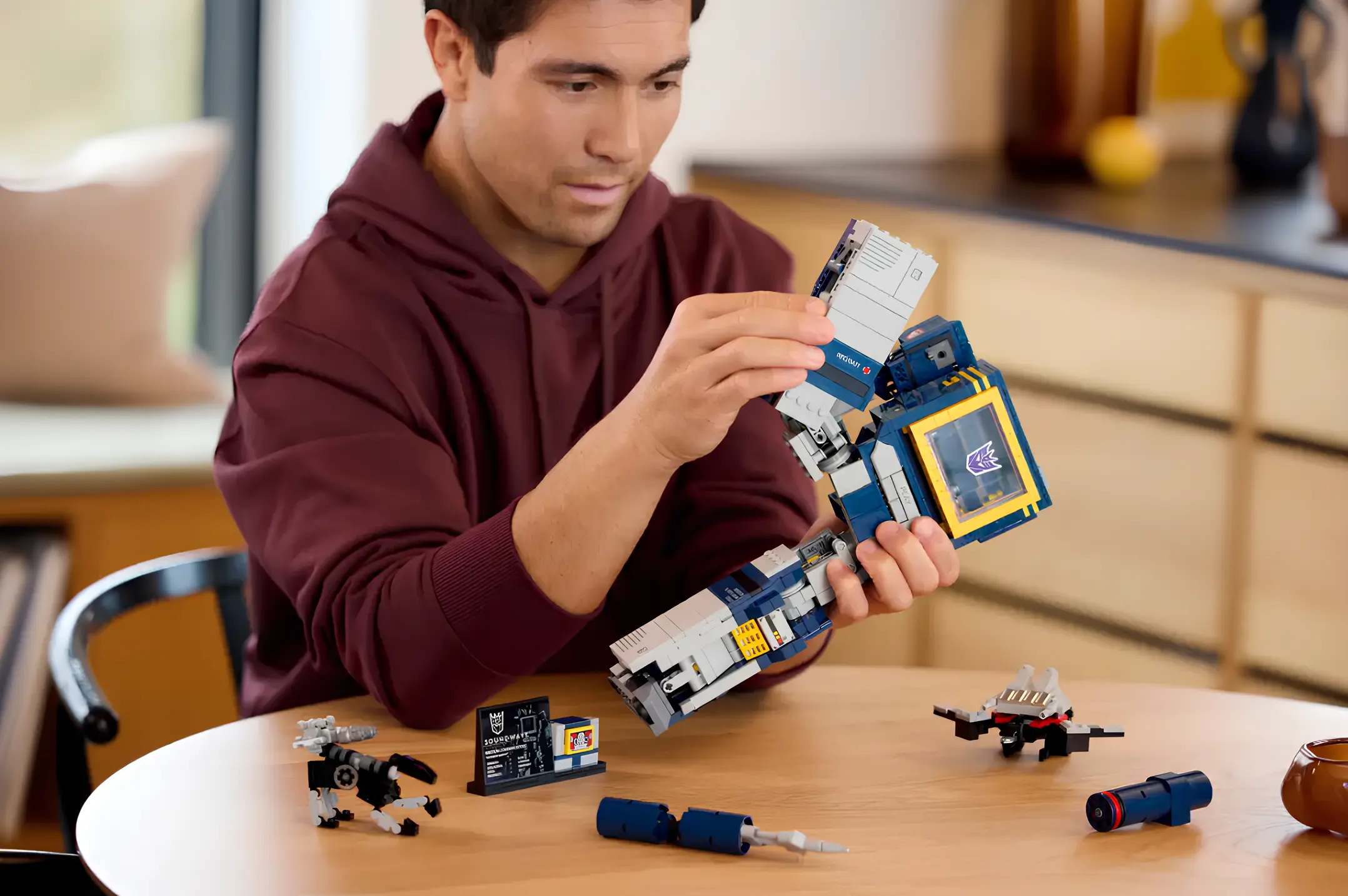 Конструктор LEGO Creator Expert 10358 1505 дет. - фото 3