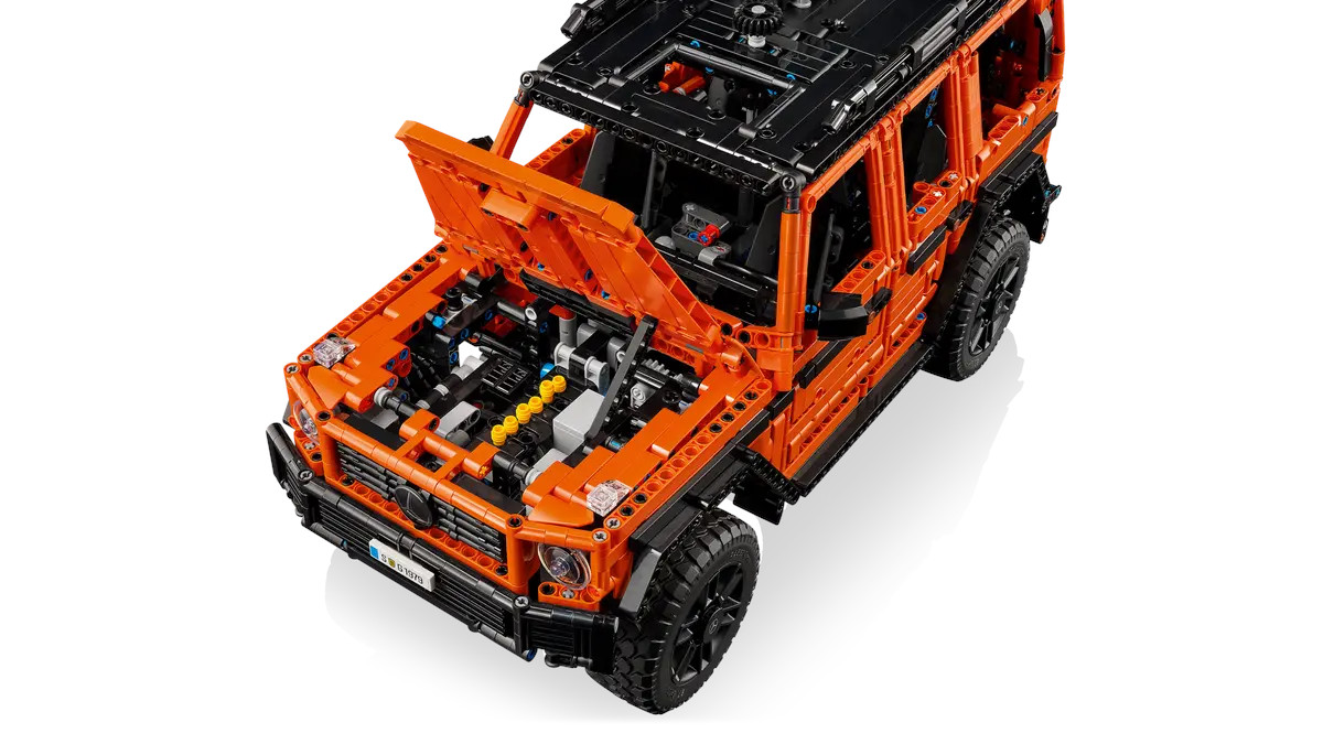 Конструктор LEGO Technic Mercedes-Benz G500 2891 дет. - фото 3