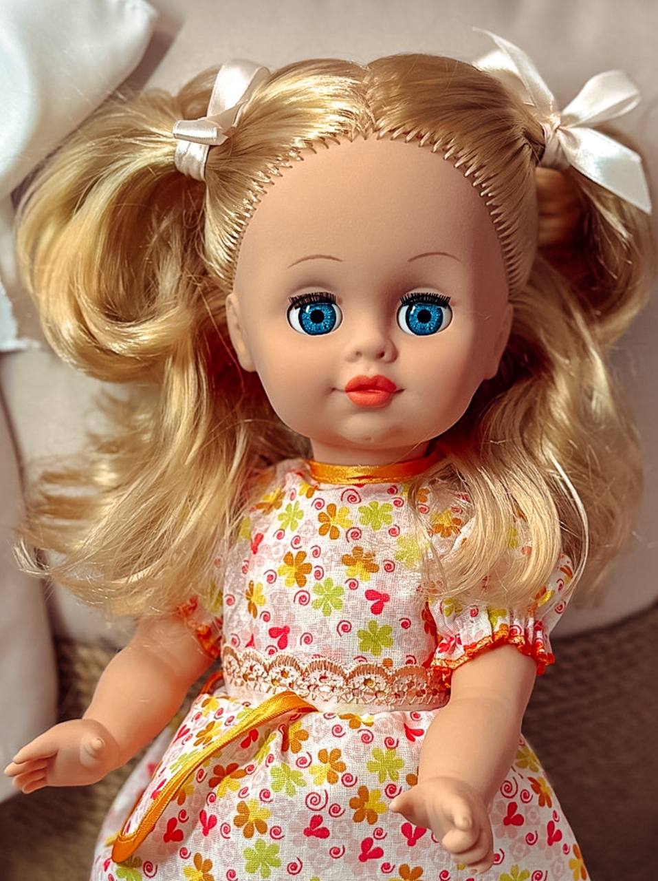 Кукла классическая СТРАНА КУКОЛ большая говорящая Карина высота 40 см 15-С-14 - фото 15
