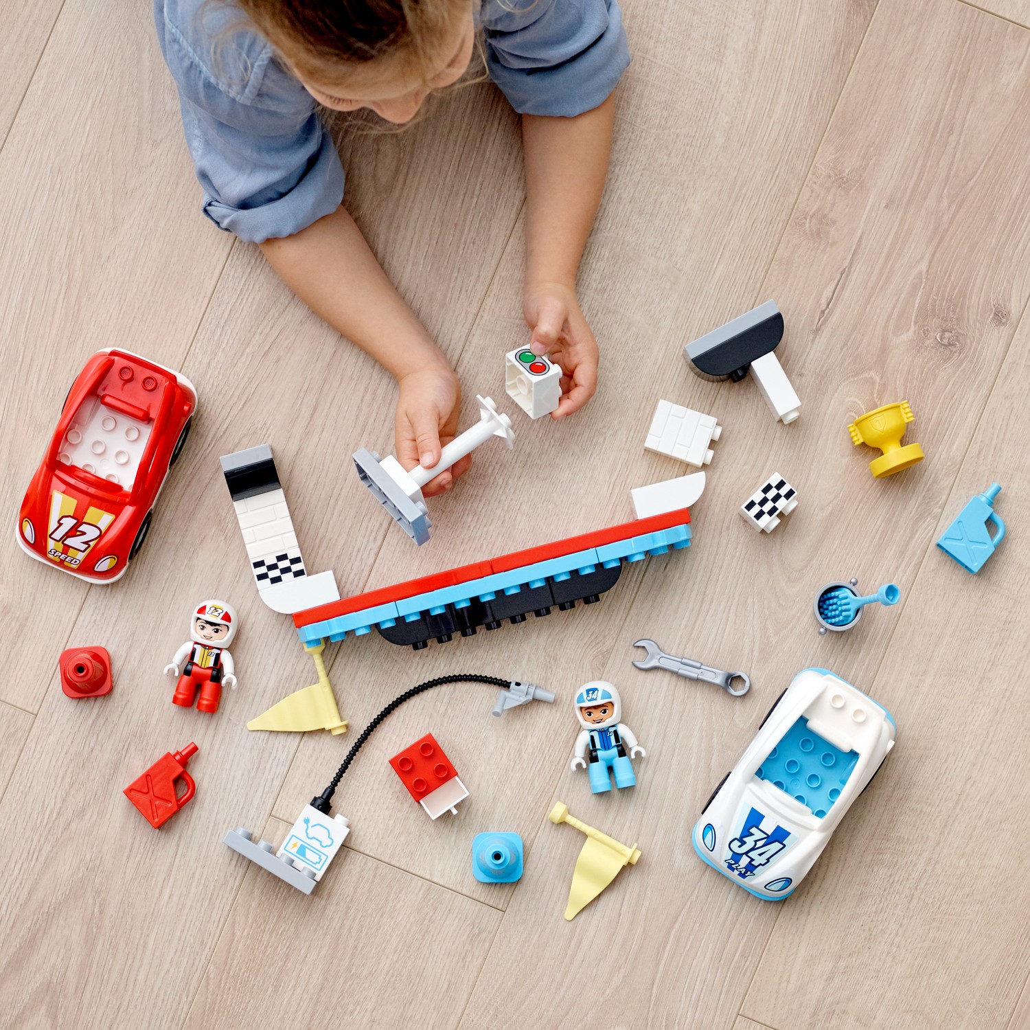 Конструктор LEGO DUPLO Town Гоночные машины сборная игровая модель - фото 12