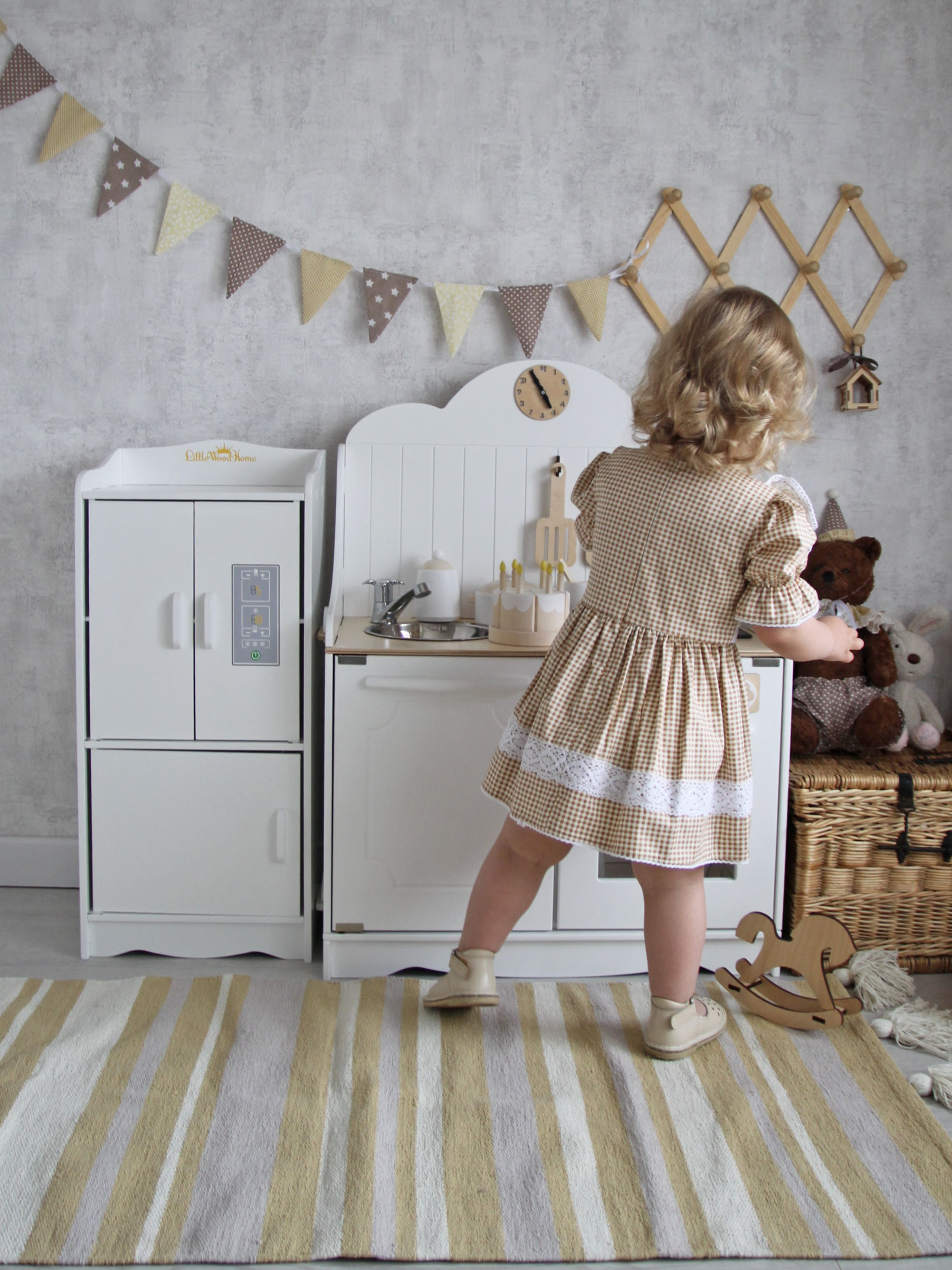 Игрушка LittleWoodHome холодильник - фото 6