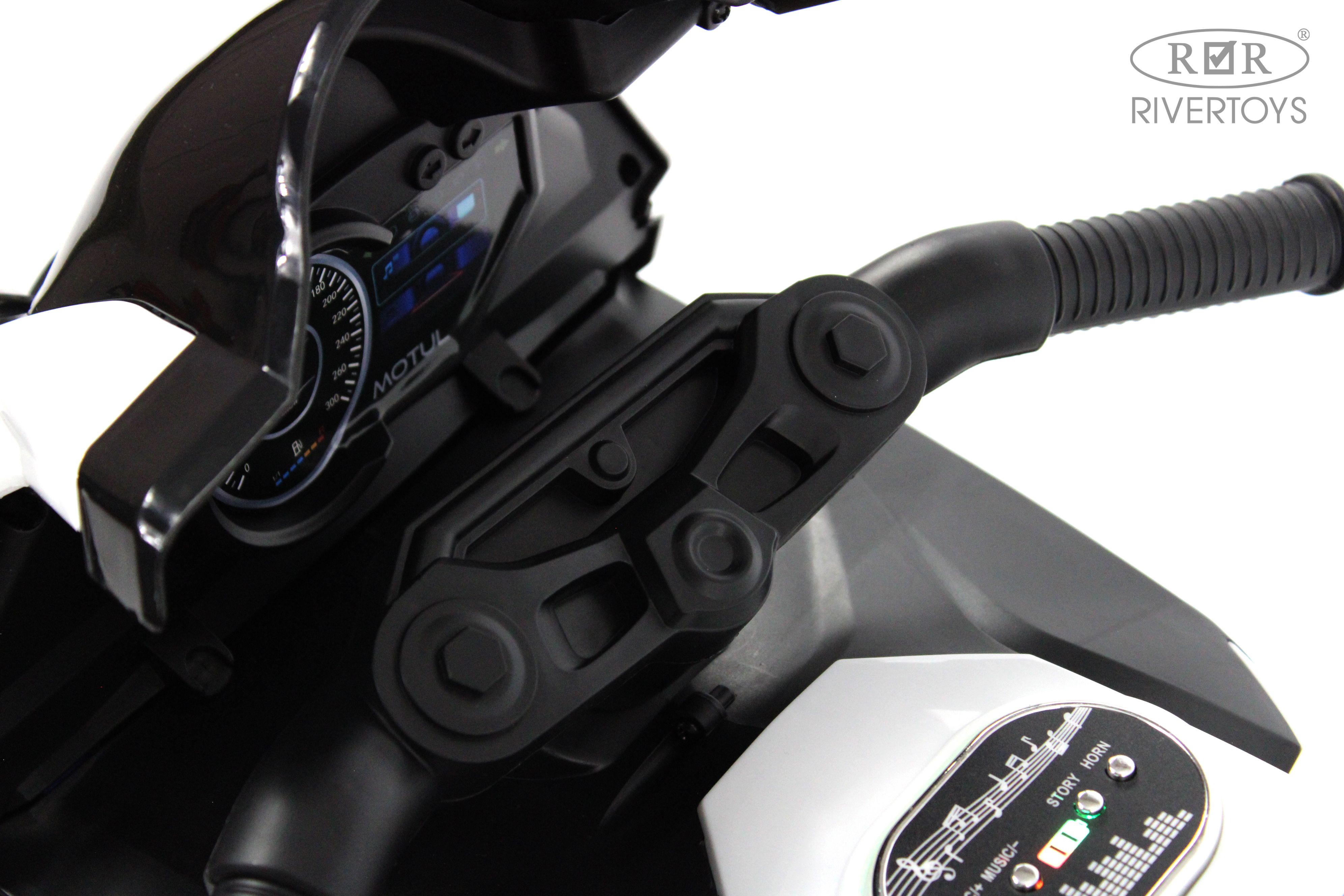 Электромобиль RIVERTOYS K002PX-A-WHITE - фото 8