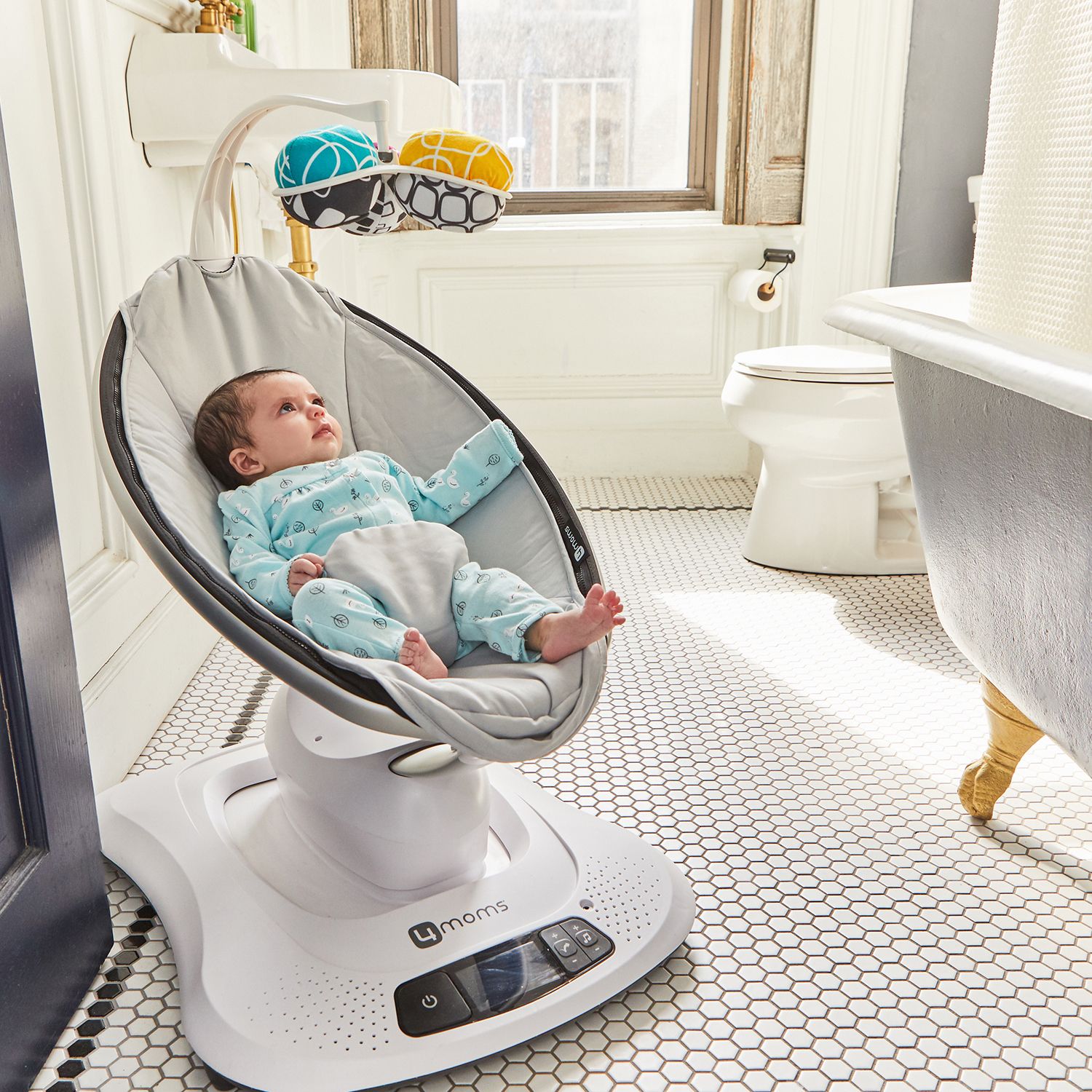 Кресло-качалка 4Moms MamaRoo 4.0 Серебристая - фото 17