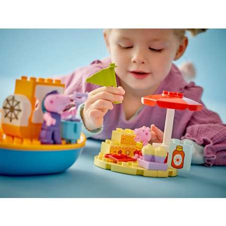 Конструктор LEGO DUPLO Путешествие со Свинкой Пеппой блочный