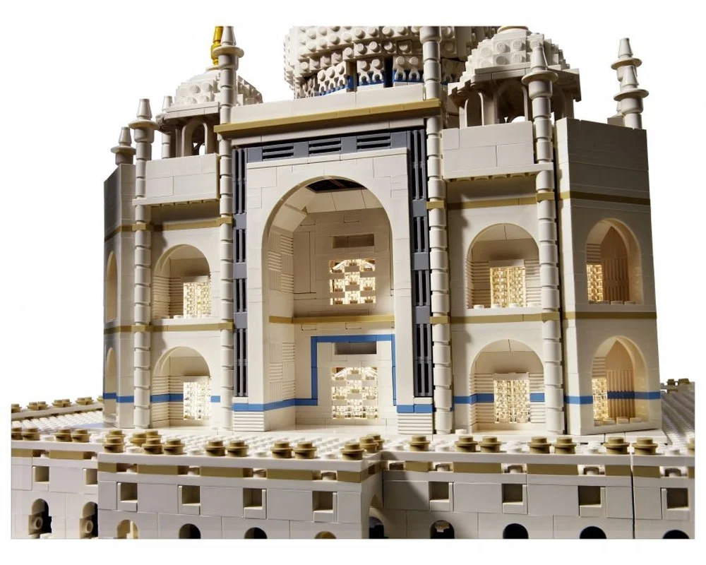 Конструктор LEGO Creator Expert 10256 5923 дет. - фото 7