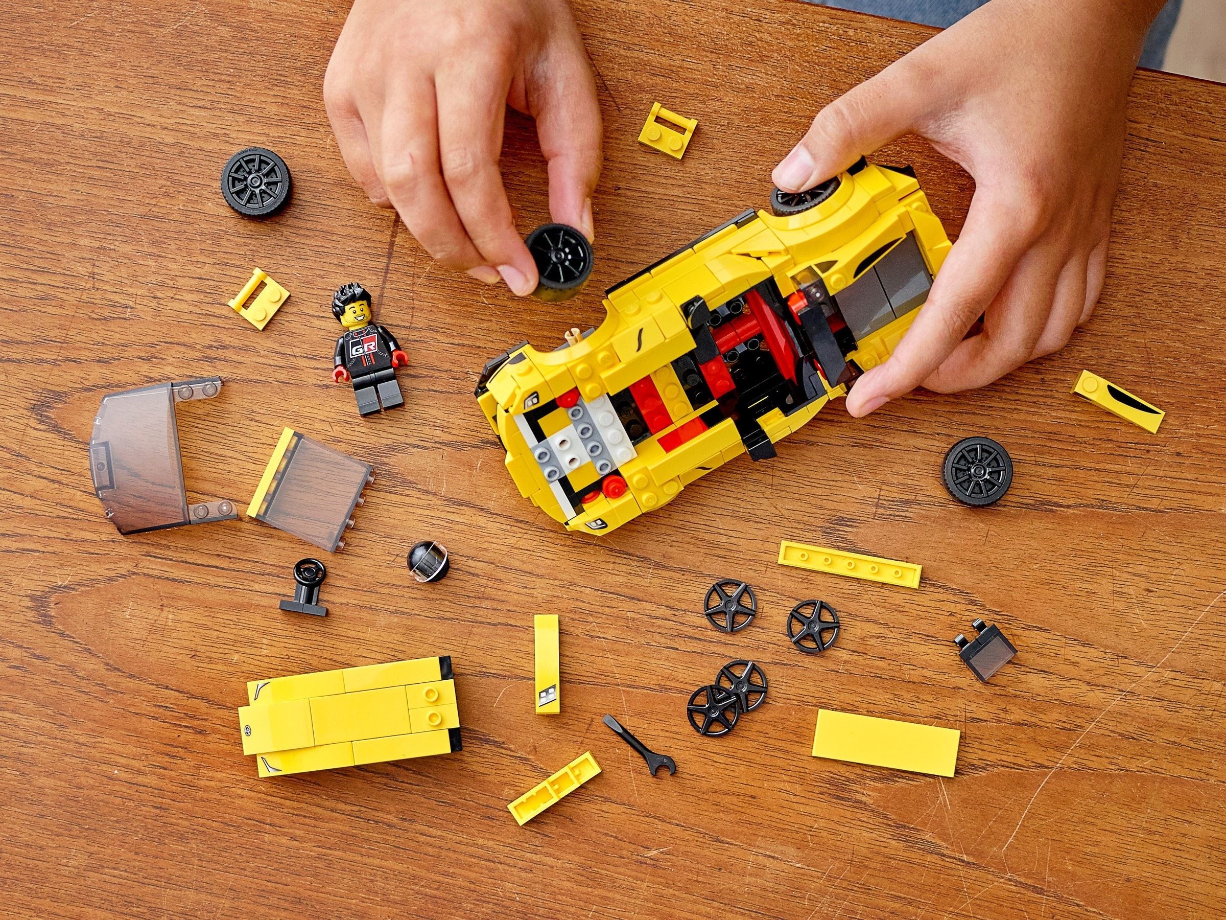 Конструктор LEGO Speed Champions 76901 299 дет. - фото 7