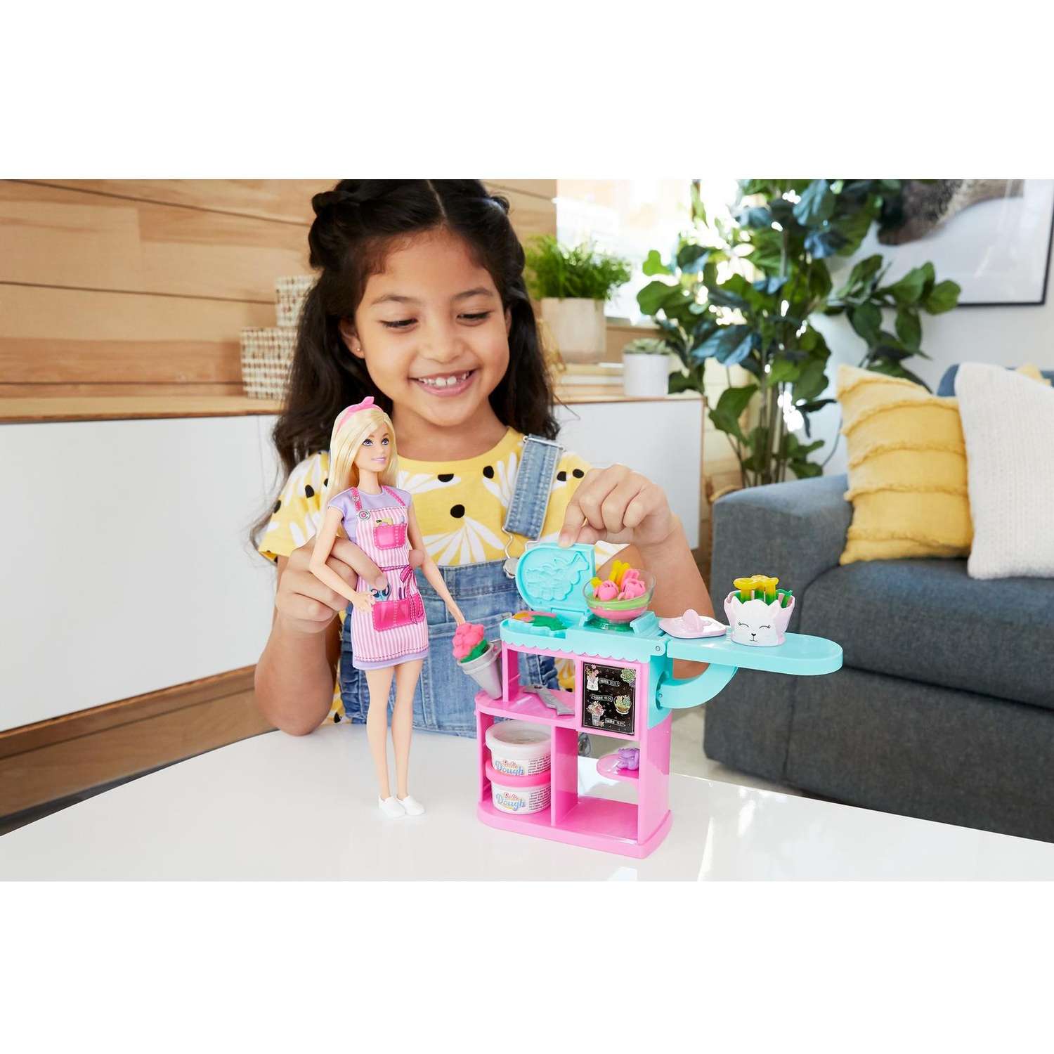 Кукла модельная Barbie GTN58 - фото 7