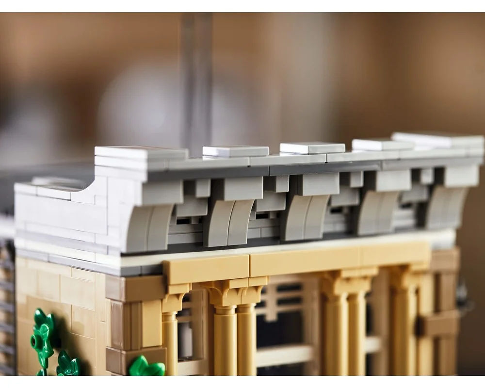 Конструктор LEGO Creator Expert 10278 2903 дет. - фото 24