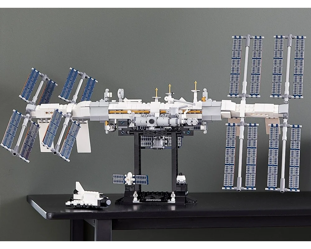 Конструктор LEGO Ideas 21321 864 дет. - фото 11