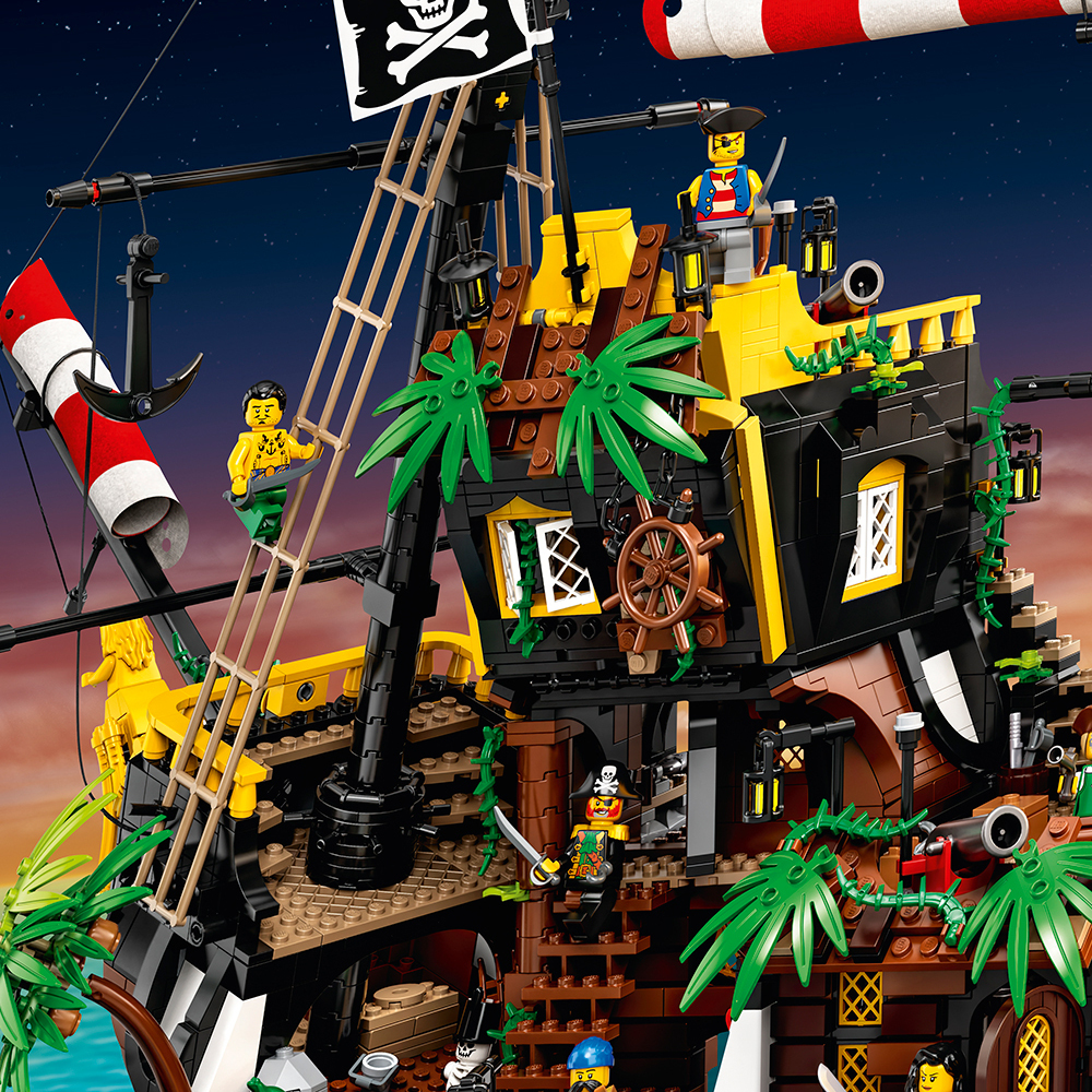 Конструктор LEGO Ideas Пираты Залива Барракуды 21322 1326 дет. - фото 1