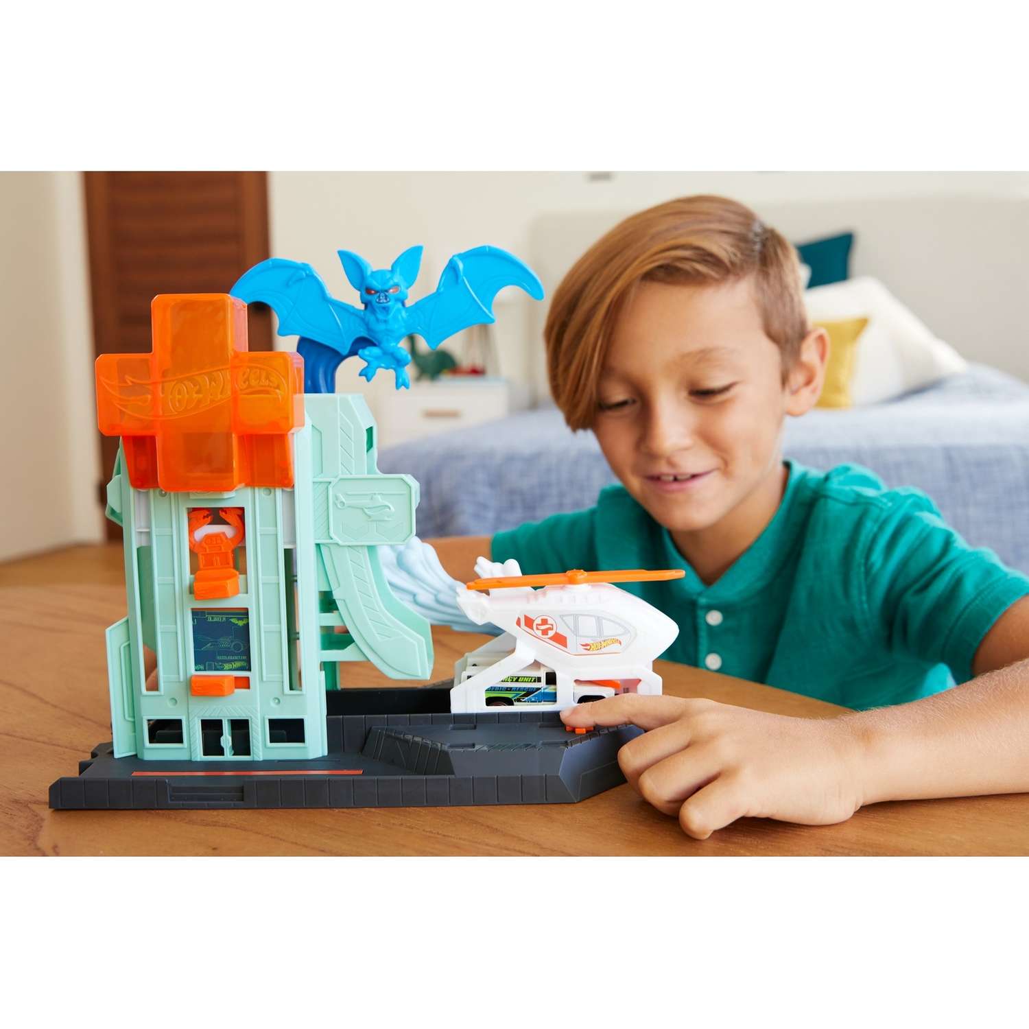 Трек Hot Wheels Атака летучей мыши с лифтом, многоуровневый FNB05 - фото 12