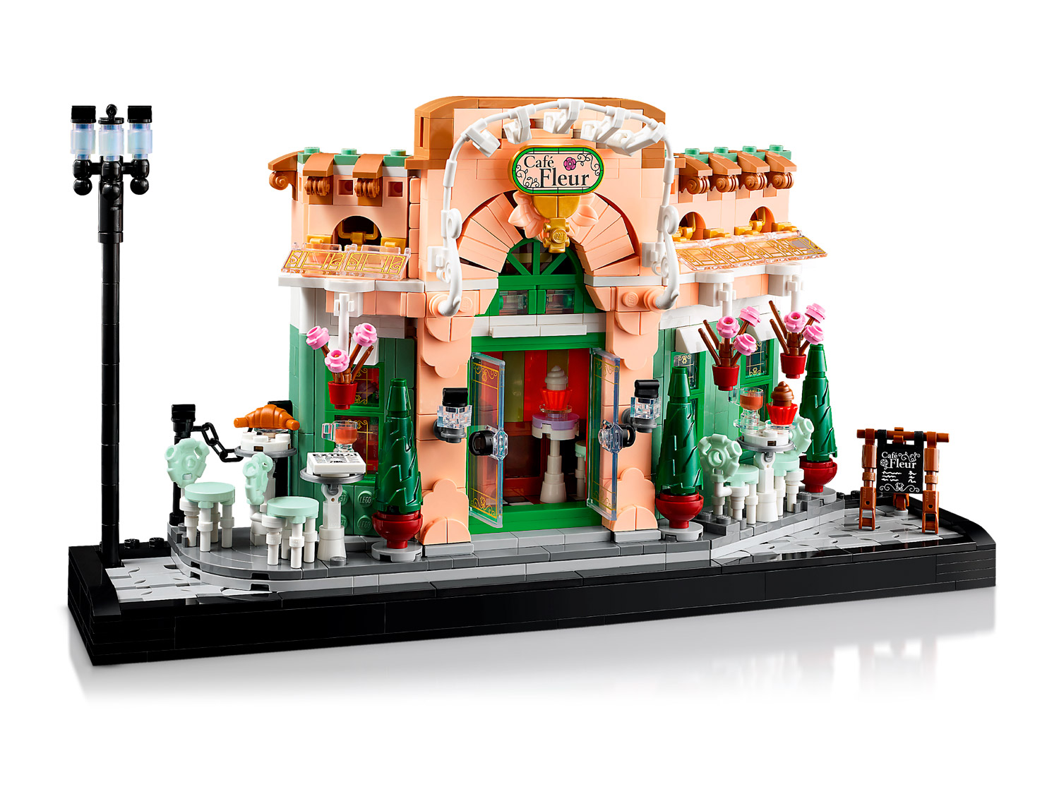 Конструктор LEGO Icons Французское кафе 1101 дет. - фото 4