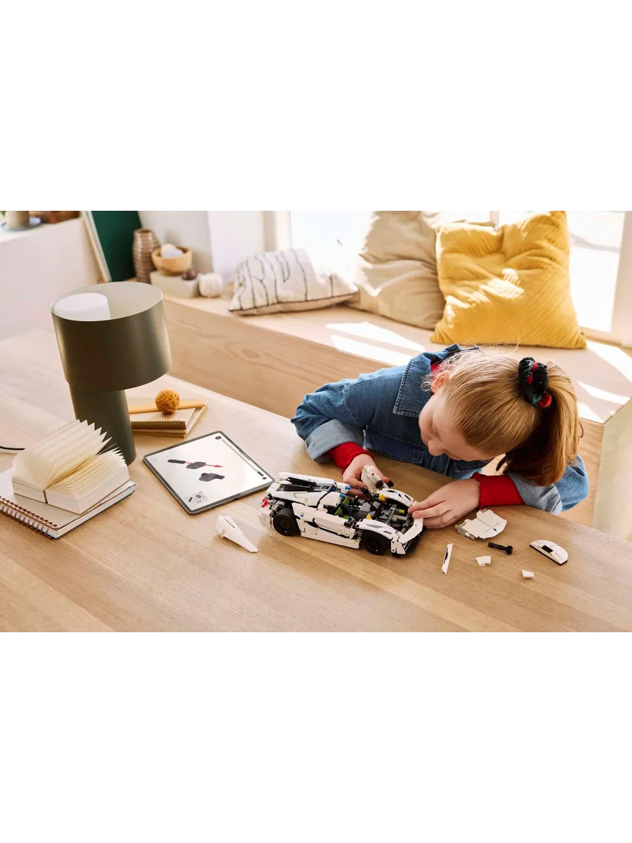 Конструктор LEGO Technic 801 дет. - фото 9