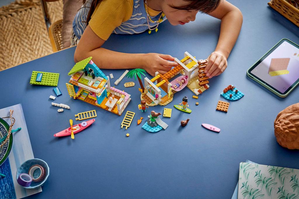 Конструктор LEGO Friends 42699 400 дет. - фото 6