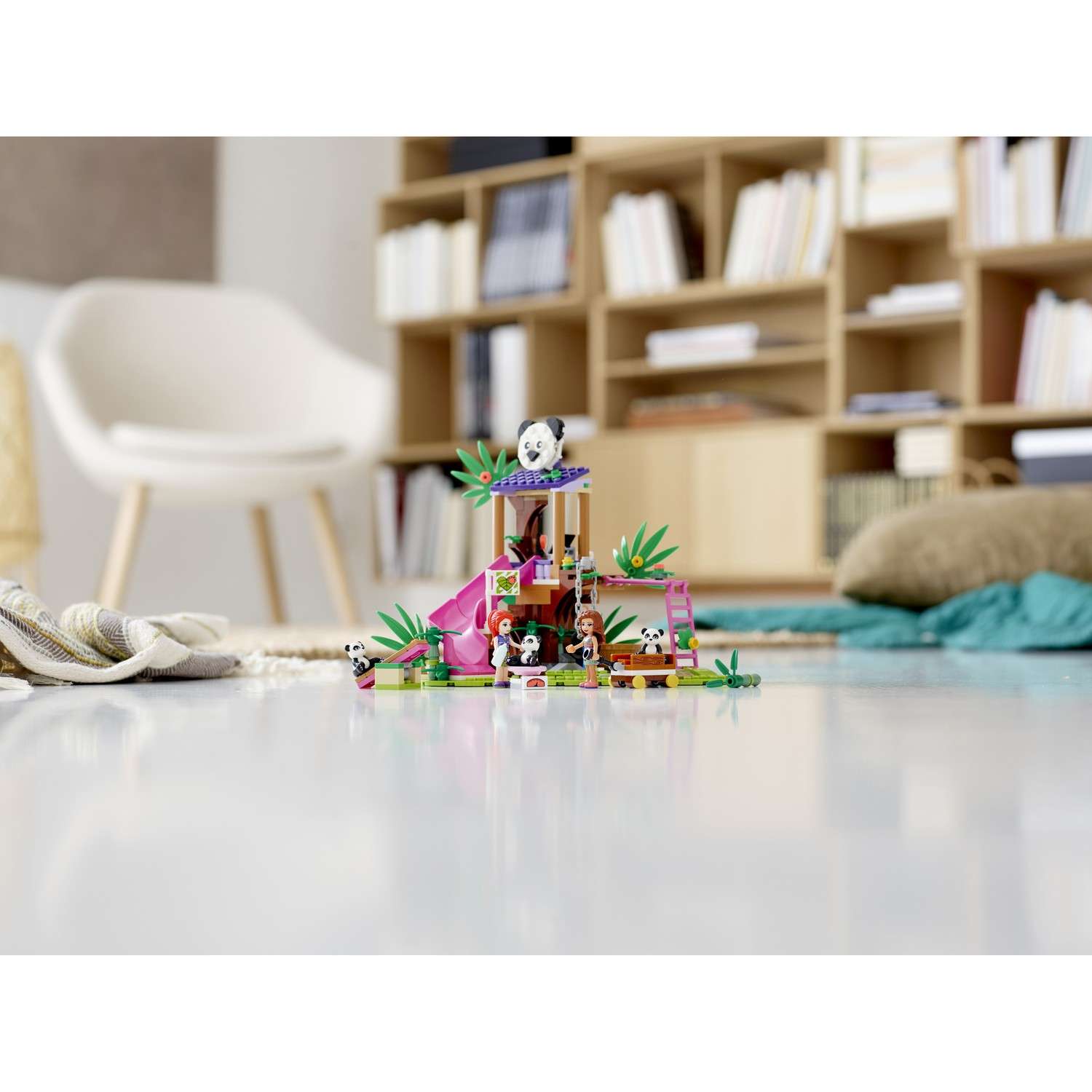 Конструктор LEGO Friends Домик для панд на дереве блочный - фото 17