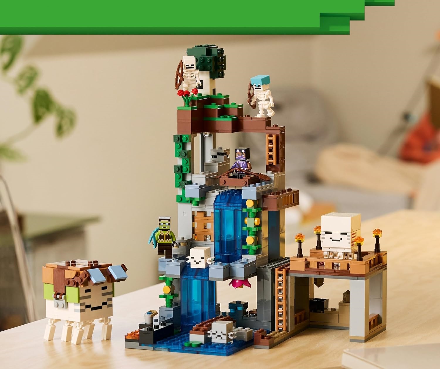 Конструктор LEGO Minecraft Станция гастов 754 дет. - фото 9