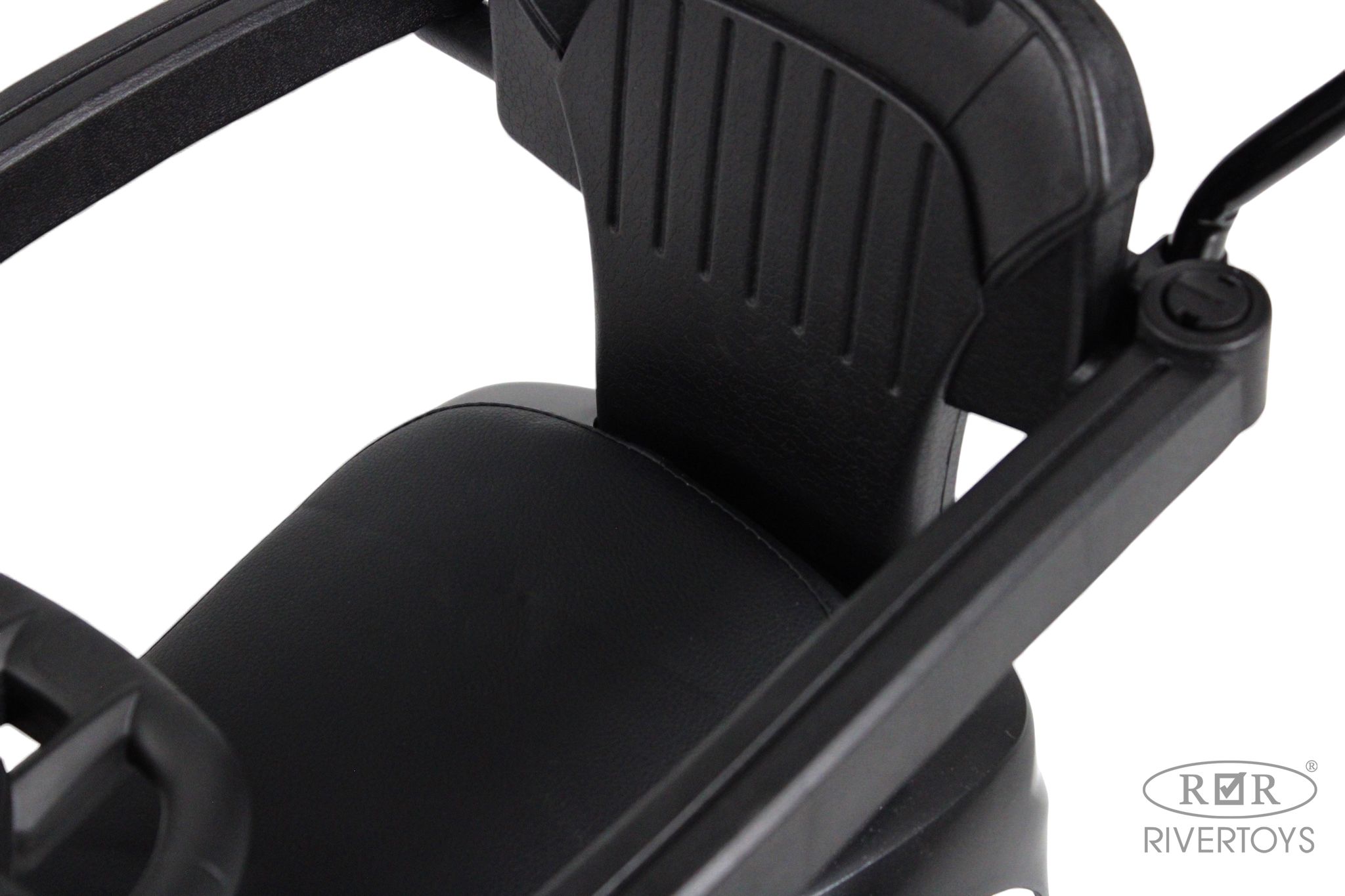 Каталка RIVERTOYS Z005ZZ-MP-BLACK черный - фото 6