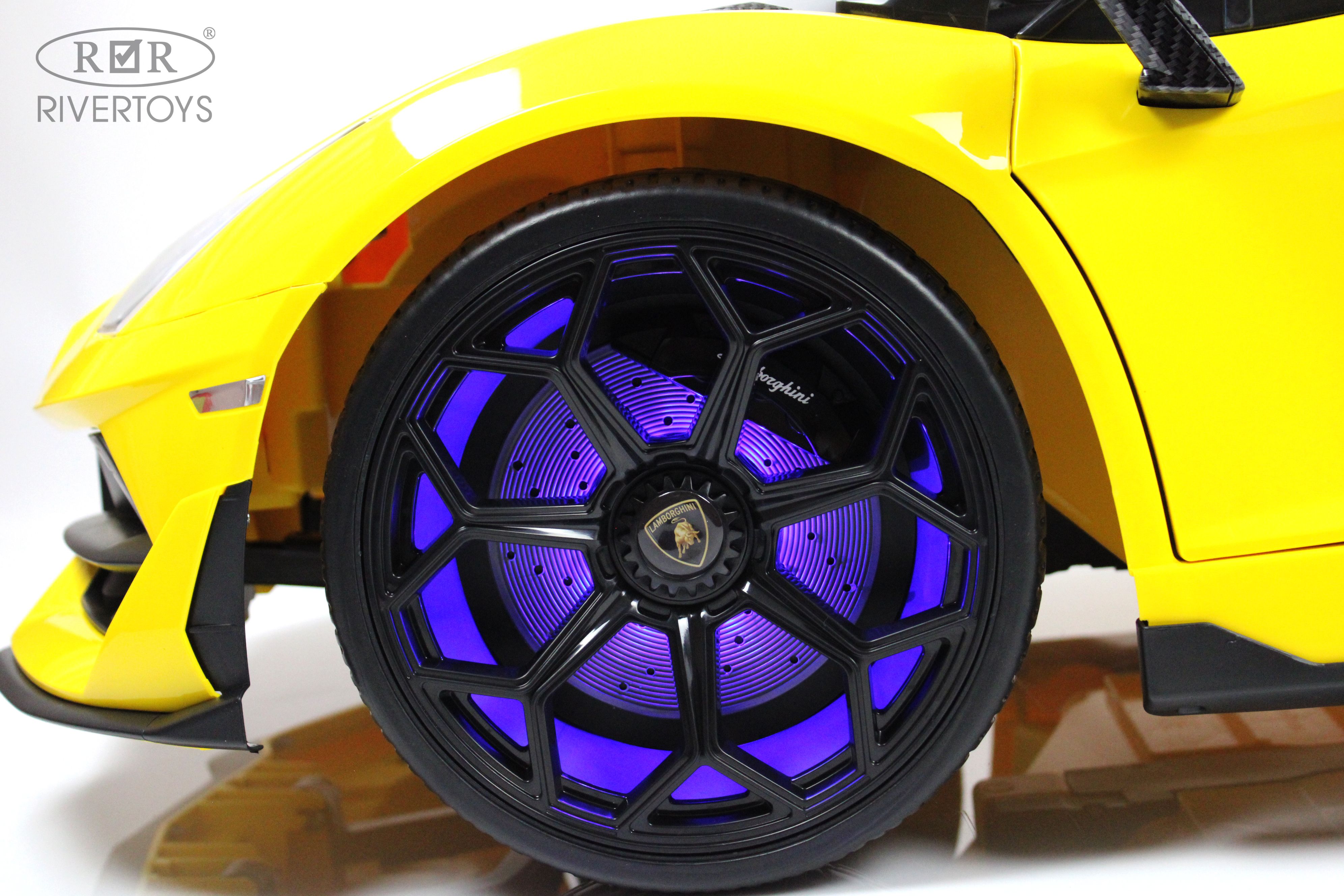 Электромобиль RIVERTOYS A111MP-YELLOW С пультом ДУ - фото 12