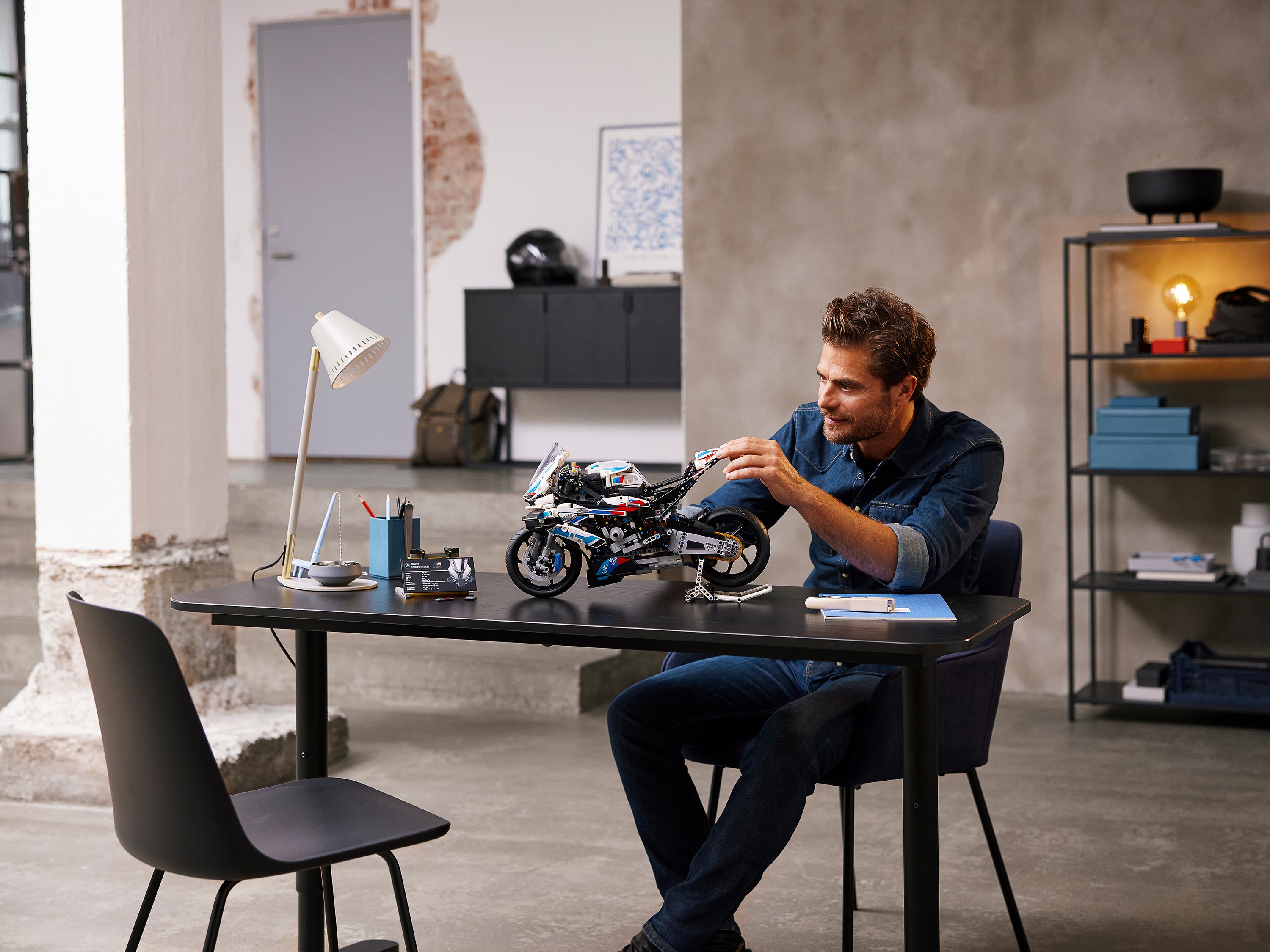 Конструктор LEGO Technic Мотоцикл BMW M блочный - фото 28