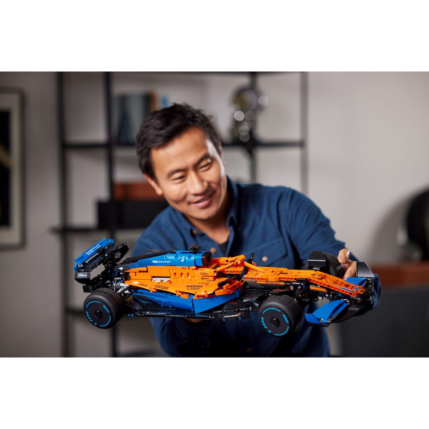Конструктор LEGO Technic McLaren Formula 1 Race Car - фото 7