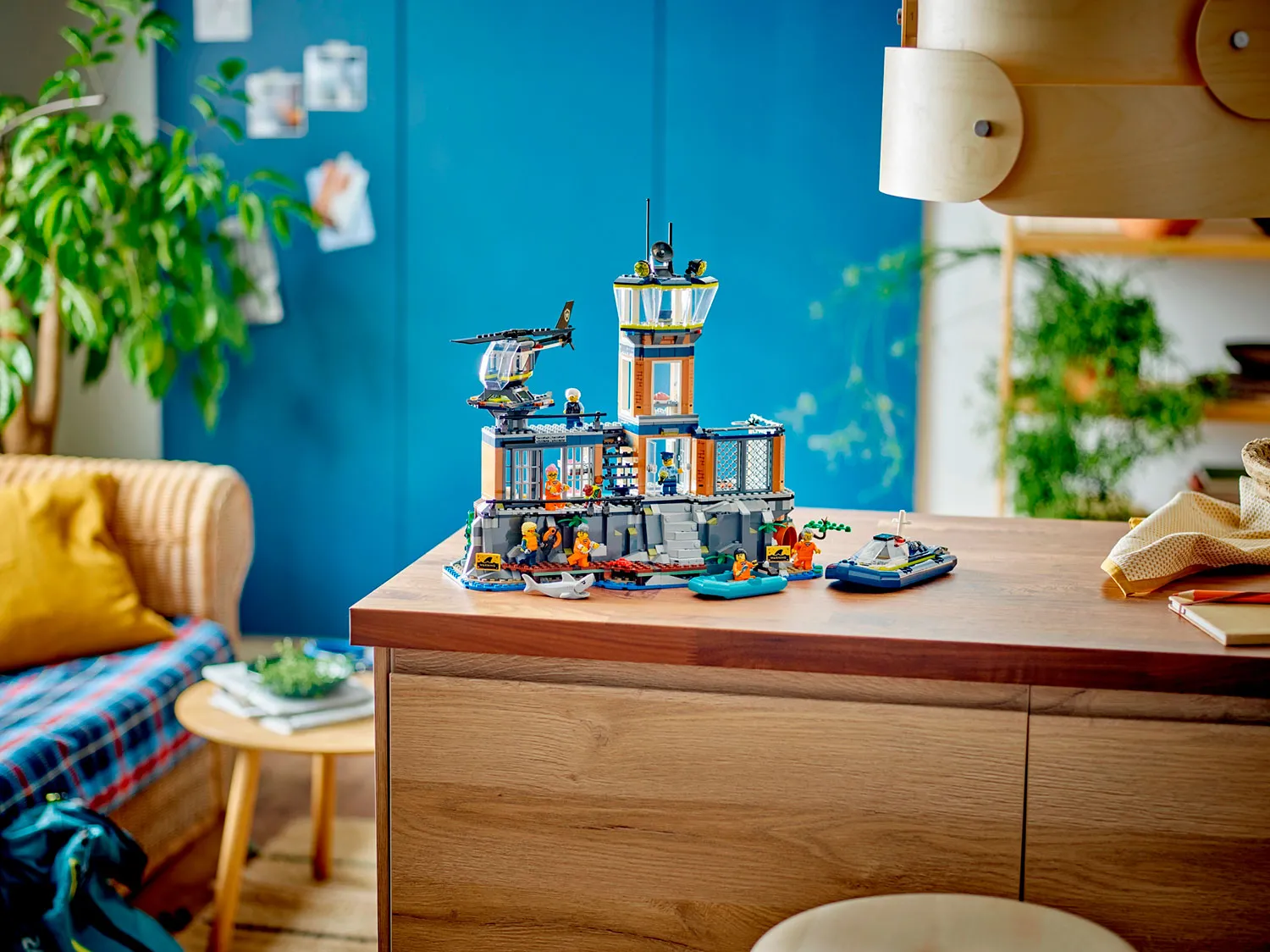 Конструктор LEGO City 60419 951 дет. - фото 2