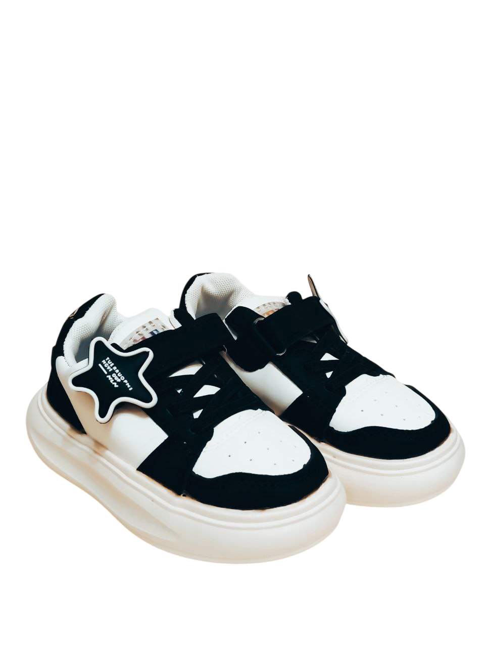 Изображение товара Детские кроссовки для мальчика и девочки на весну и осень