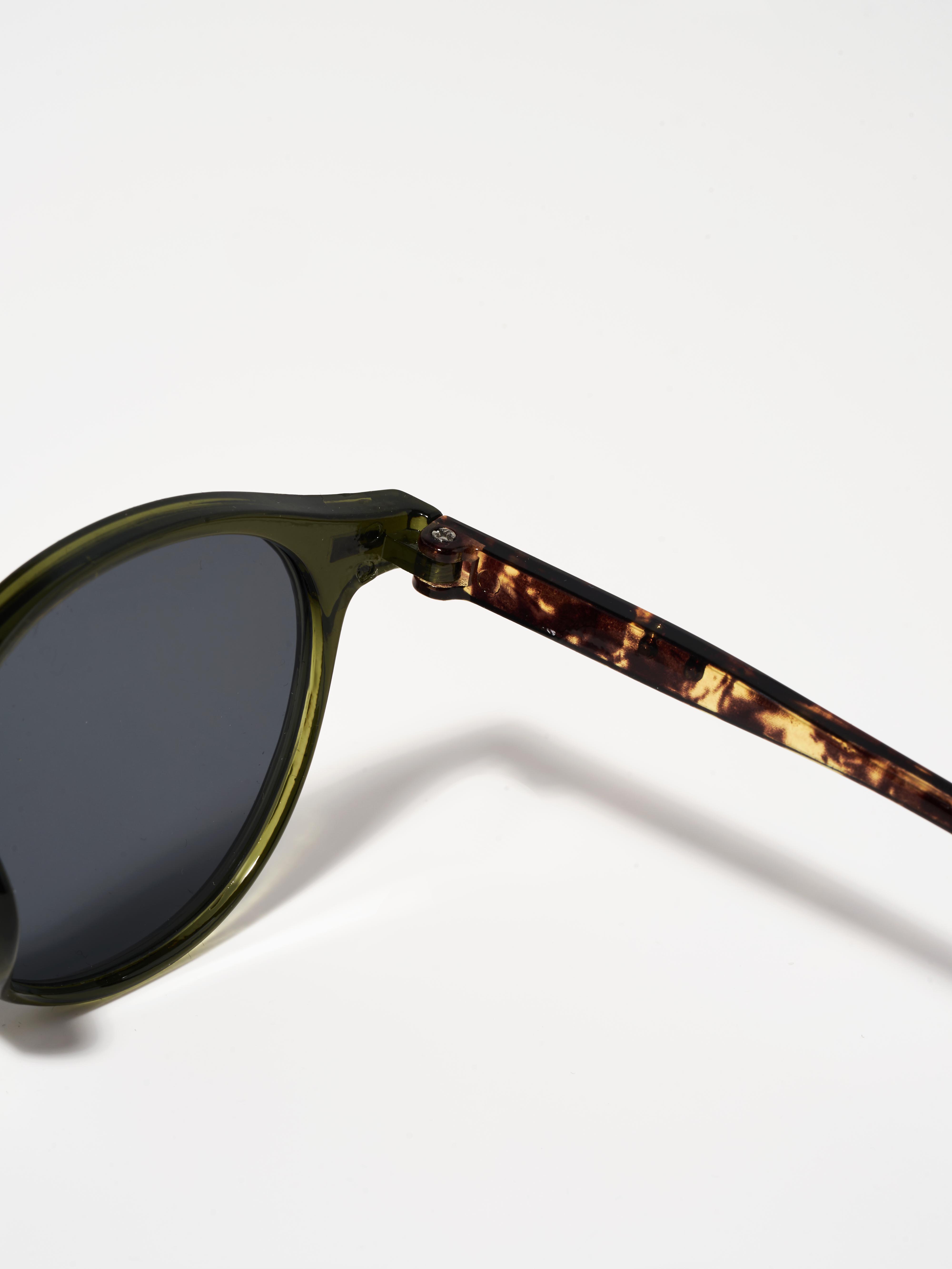 Солнцезащитные очки SUNNY GLASS O00005-3 - фото 6