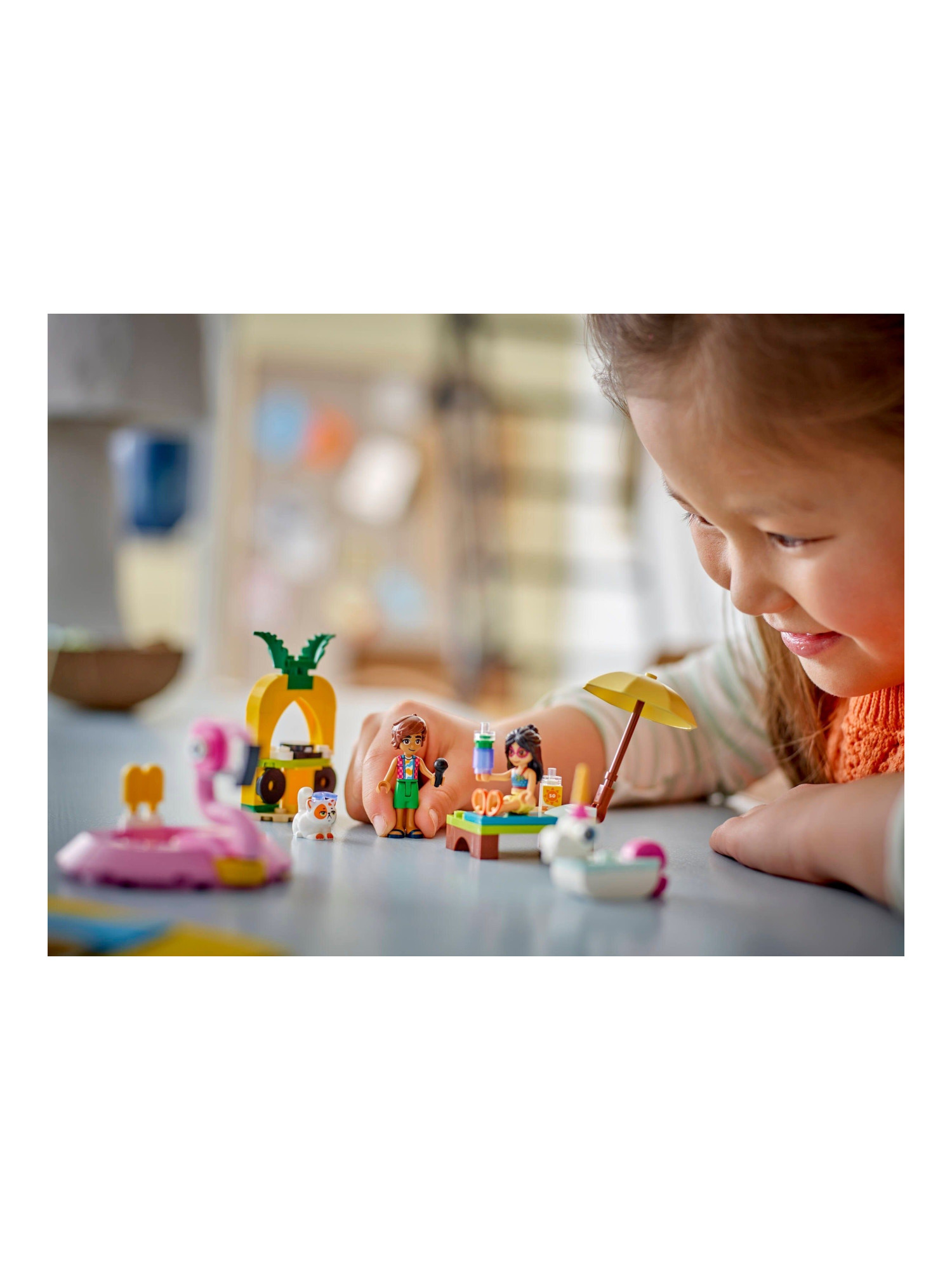 Конструктор LEGO Friends Вечеринка у бассейна 99 дет. - фото 4