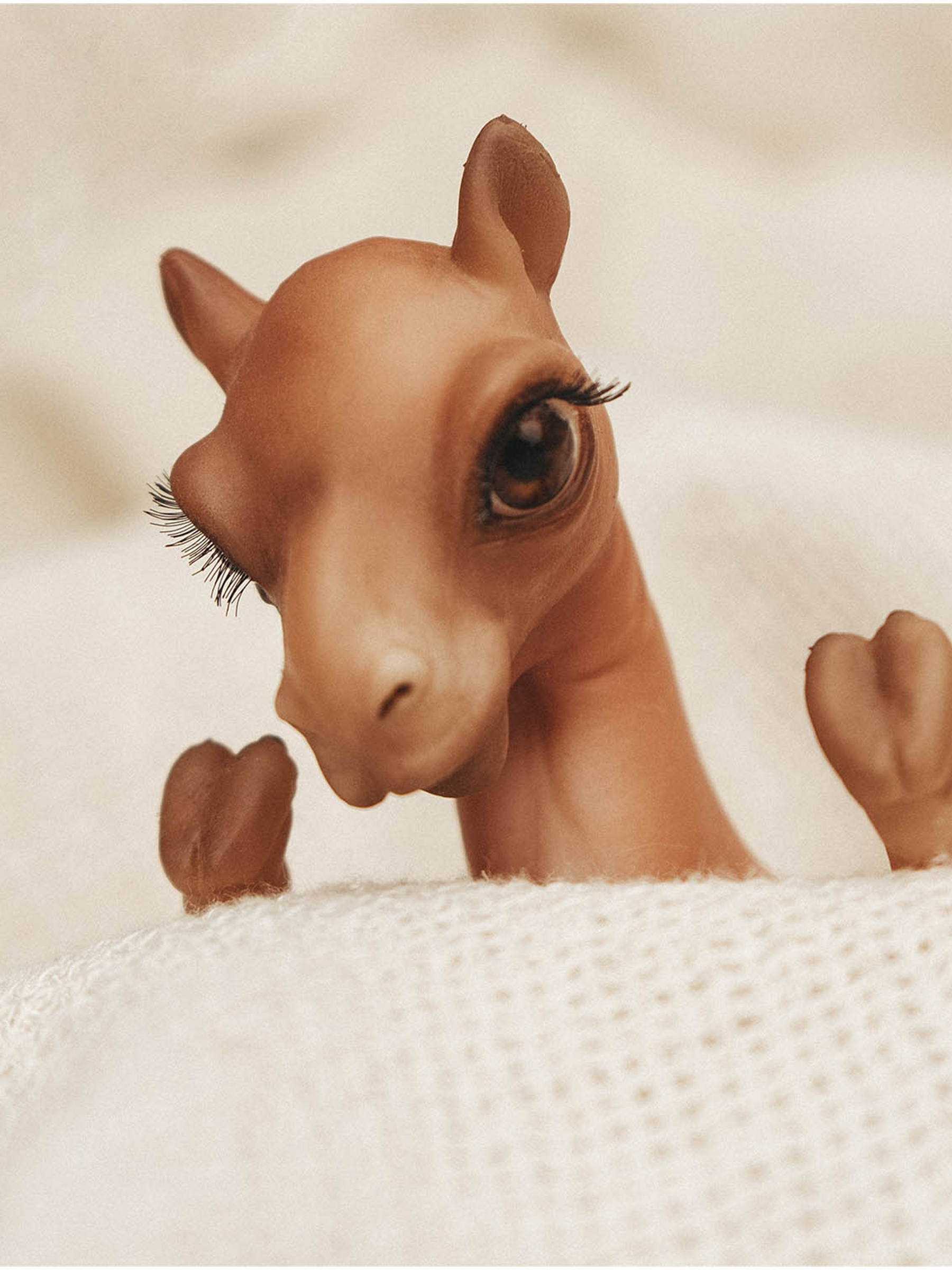 Кукла мини Magic Manufactory Magic Pets верблюд высота 16 см 4631171133028 - фото 8