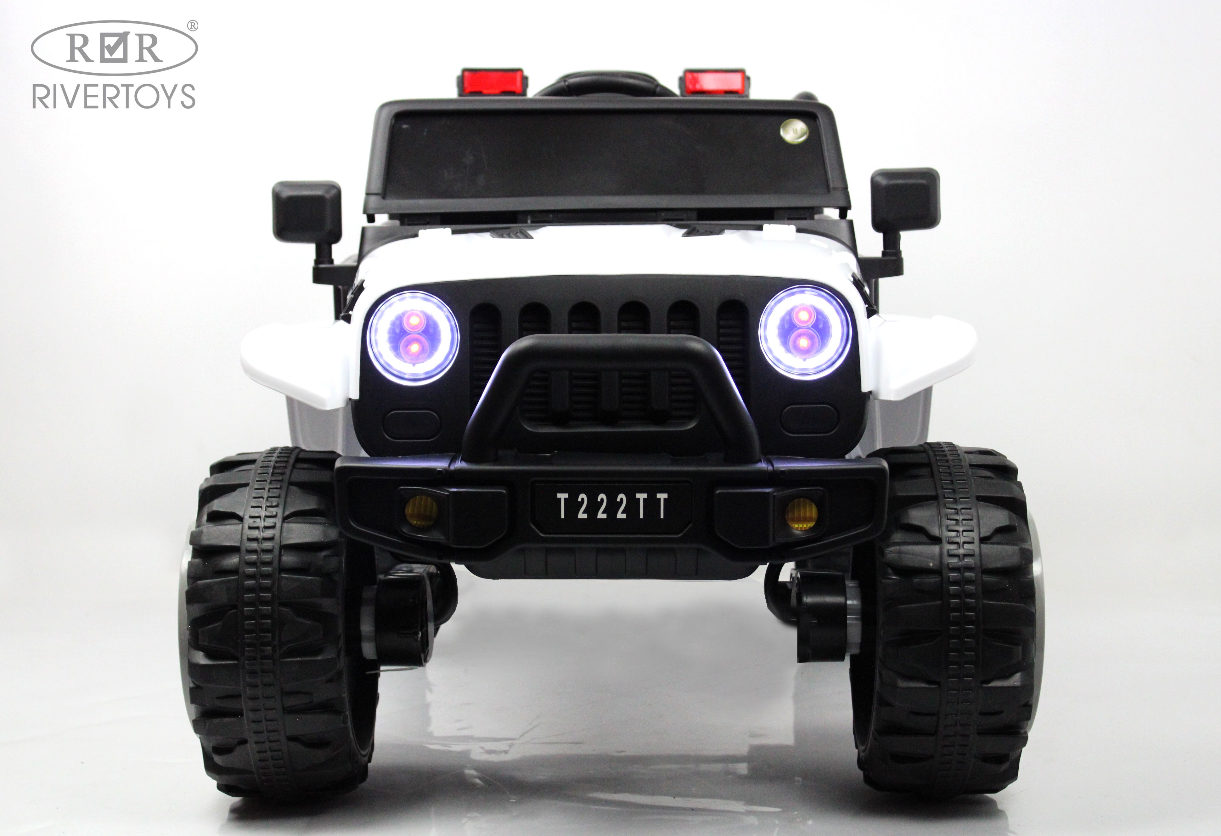Электромобиль RIVERTOYS T222TT-4WD-WHITE С пультом ДУ - фото 5