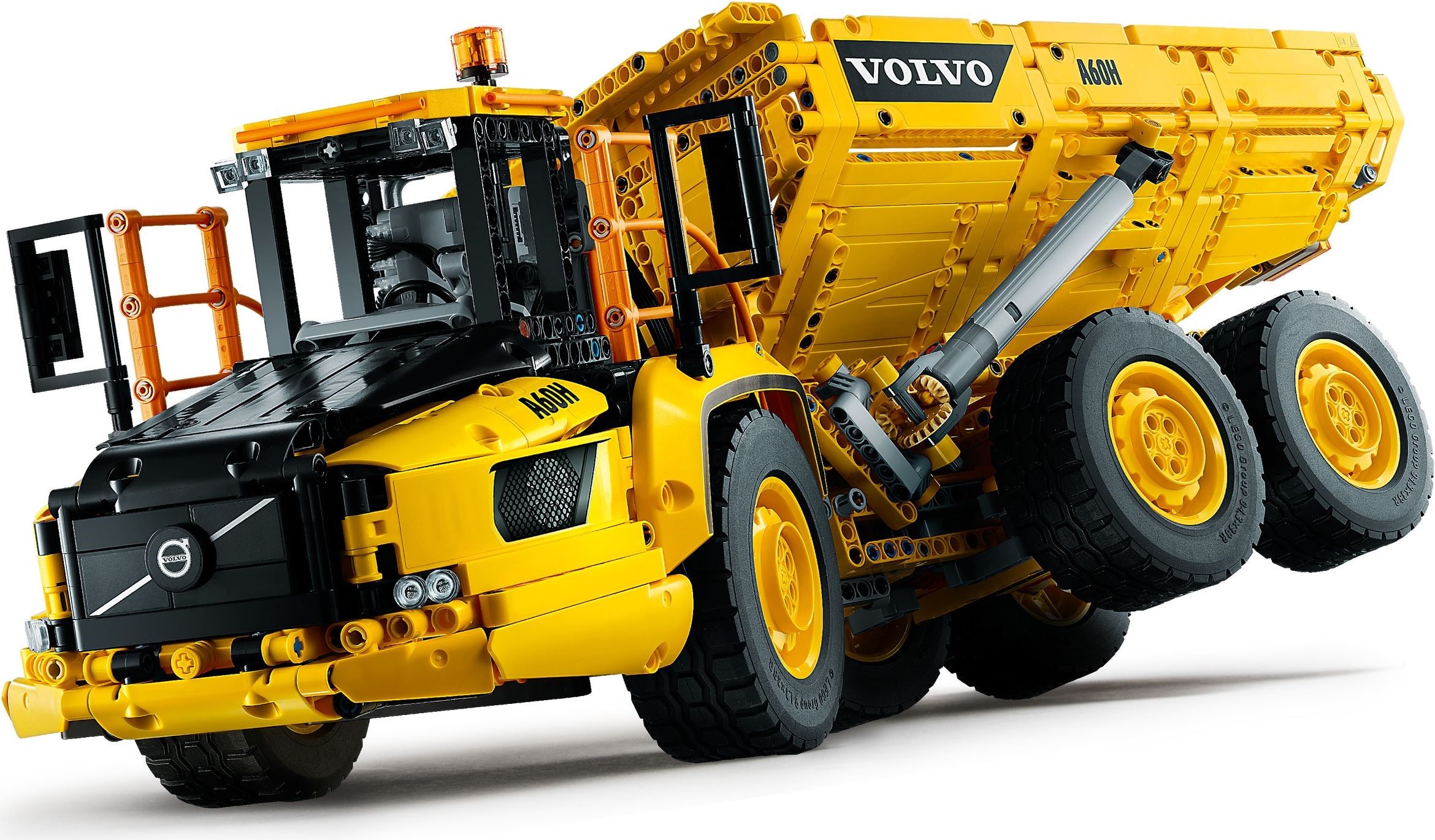 Конструктор LEGO Technic 42114 374 дет. - фото 9