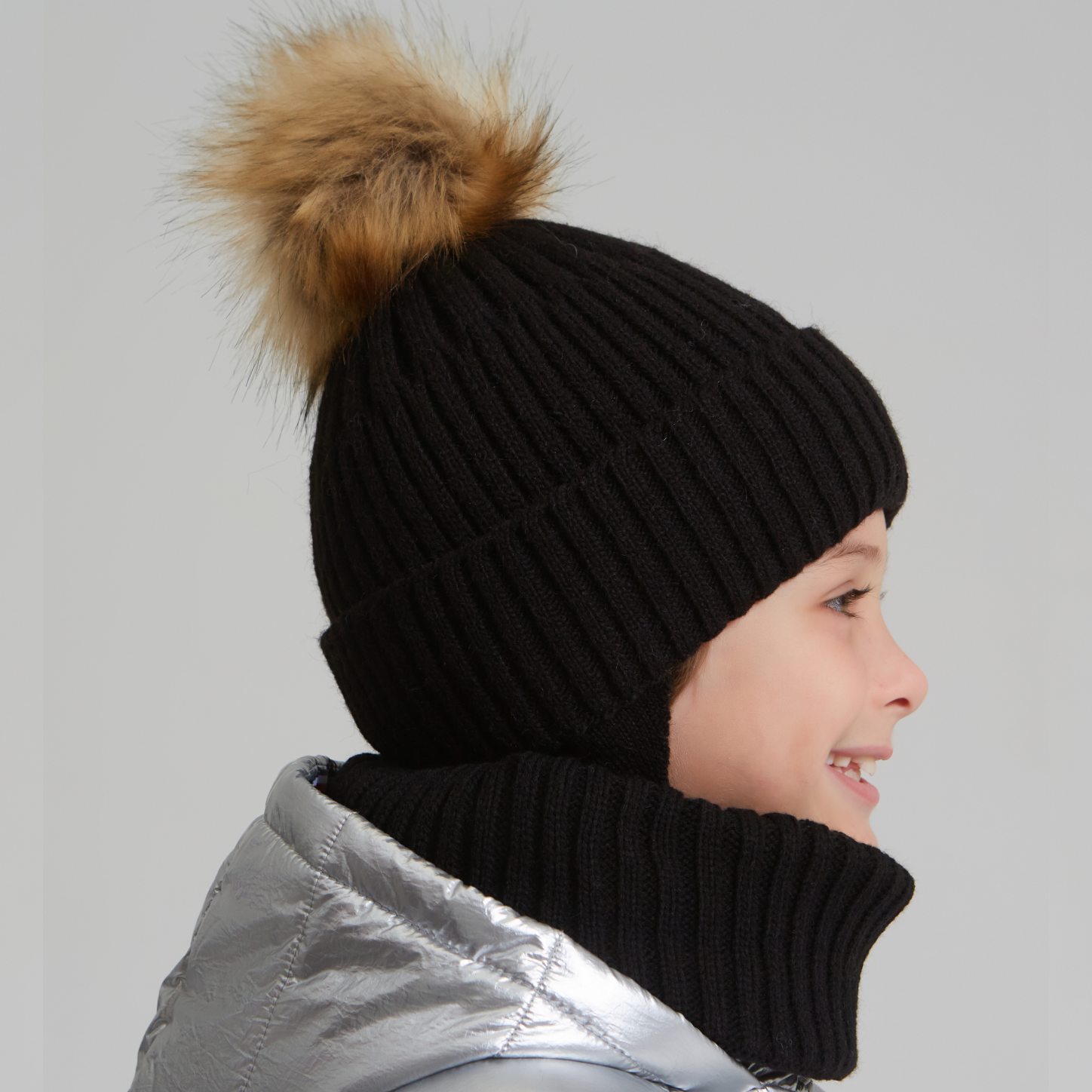 Шапка и снуд KUBRIO KU-H-112-FurPomREB-black - фото 4
