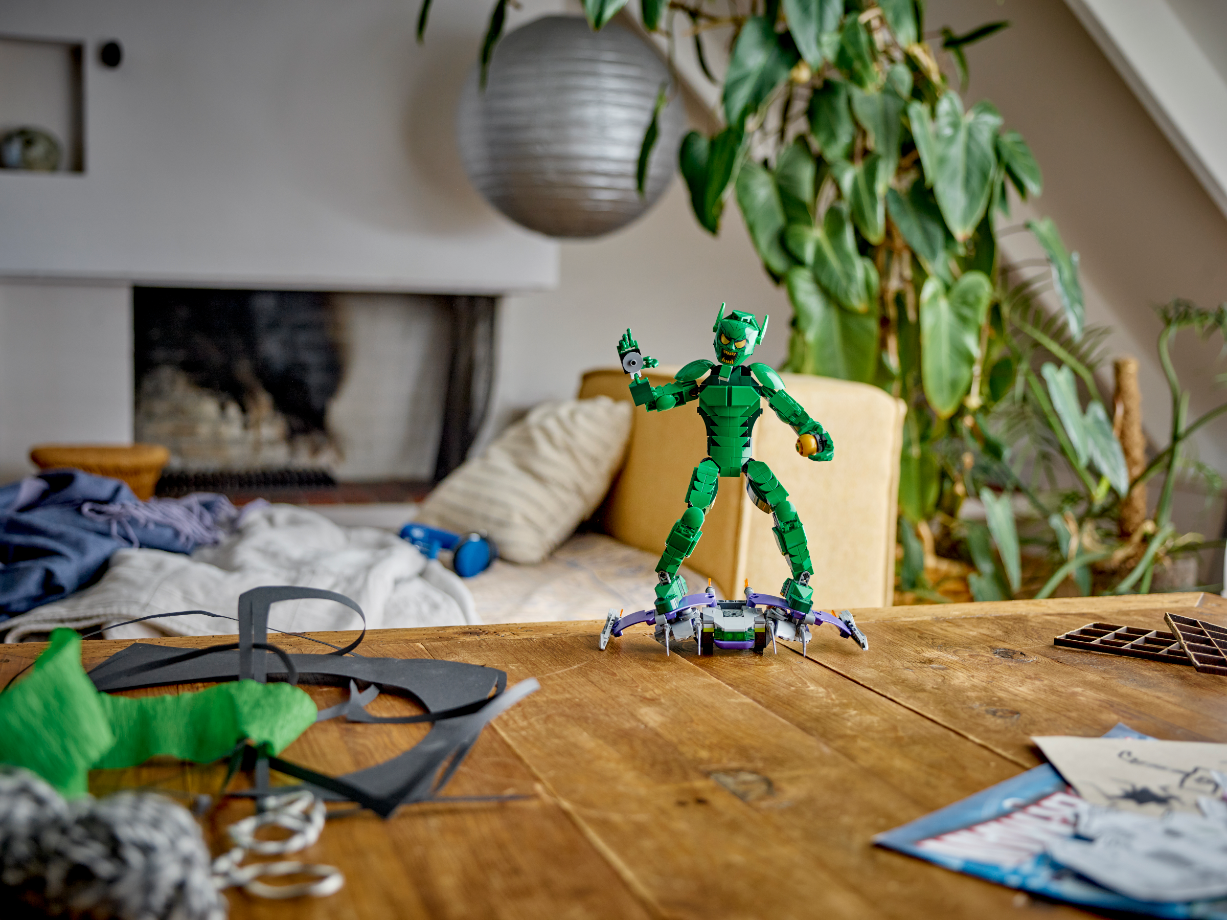 Конструктор LEGO Marvel Super Heroes Green Goblin Figure 471 дет. - фото 4