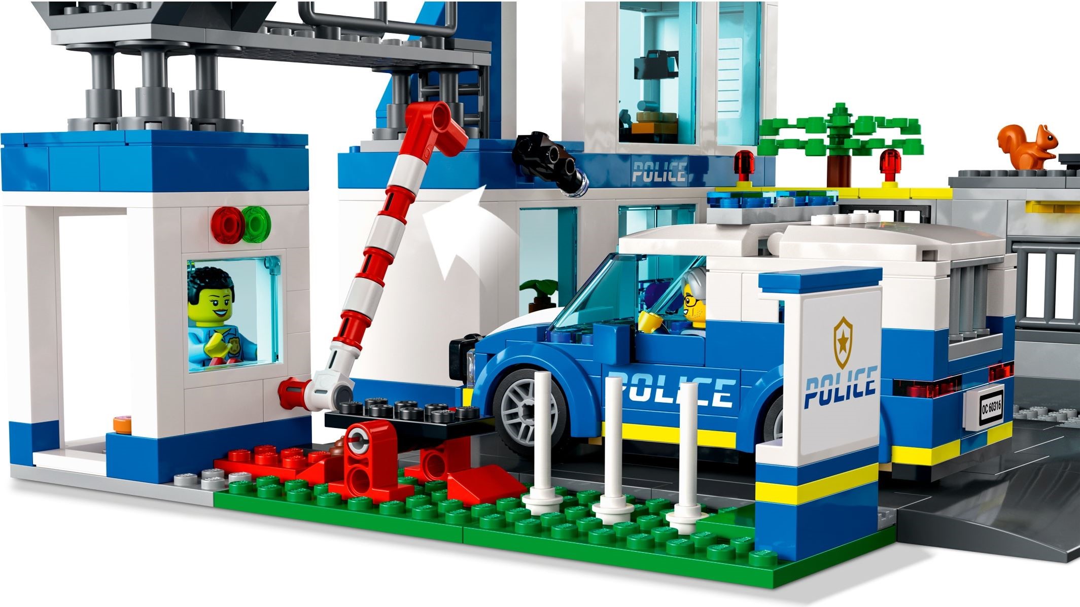 Конструктор LEGO City 668 дет. - фото 3
