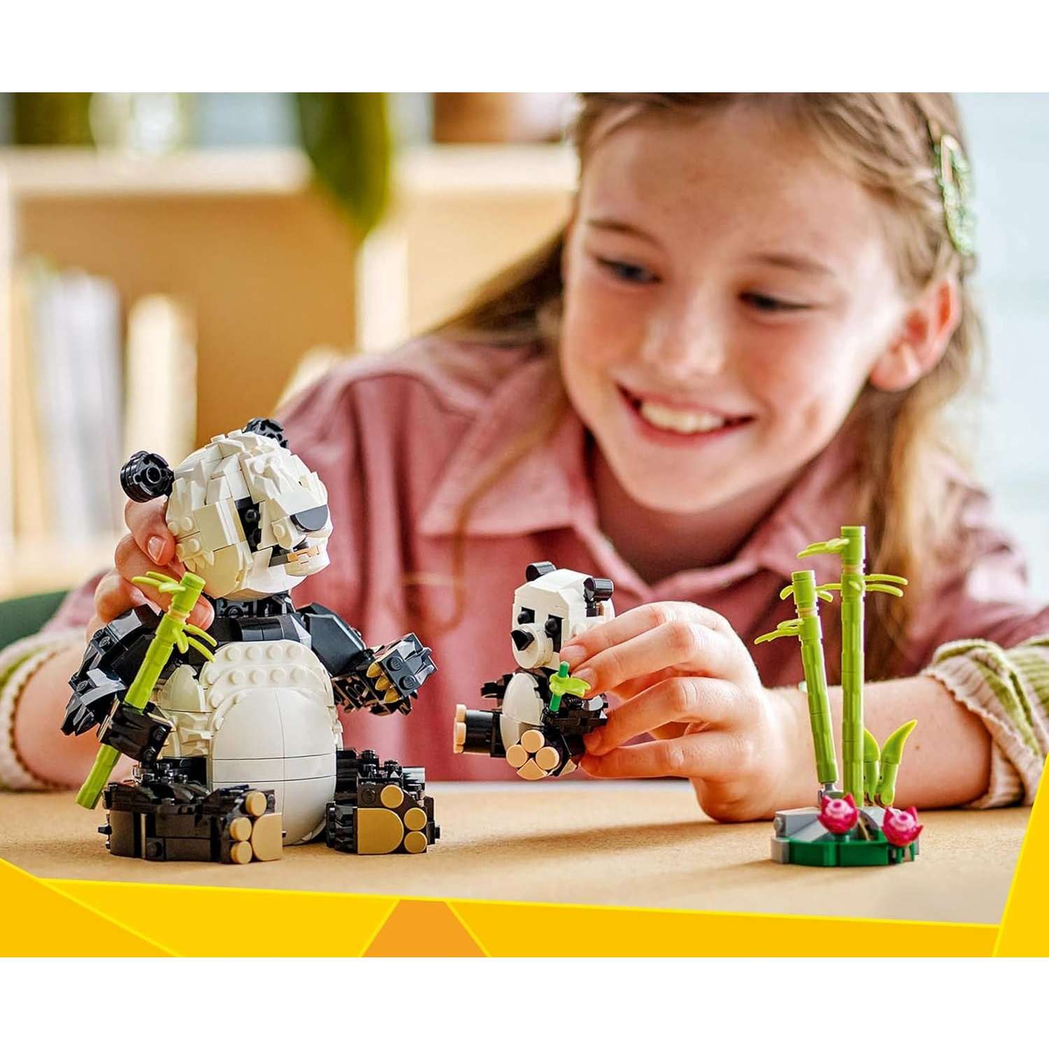 Конструктор LEGO Creator Семейство панд 626 дет. - фото 7