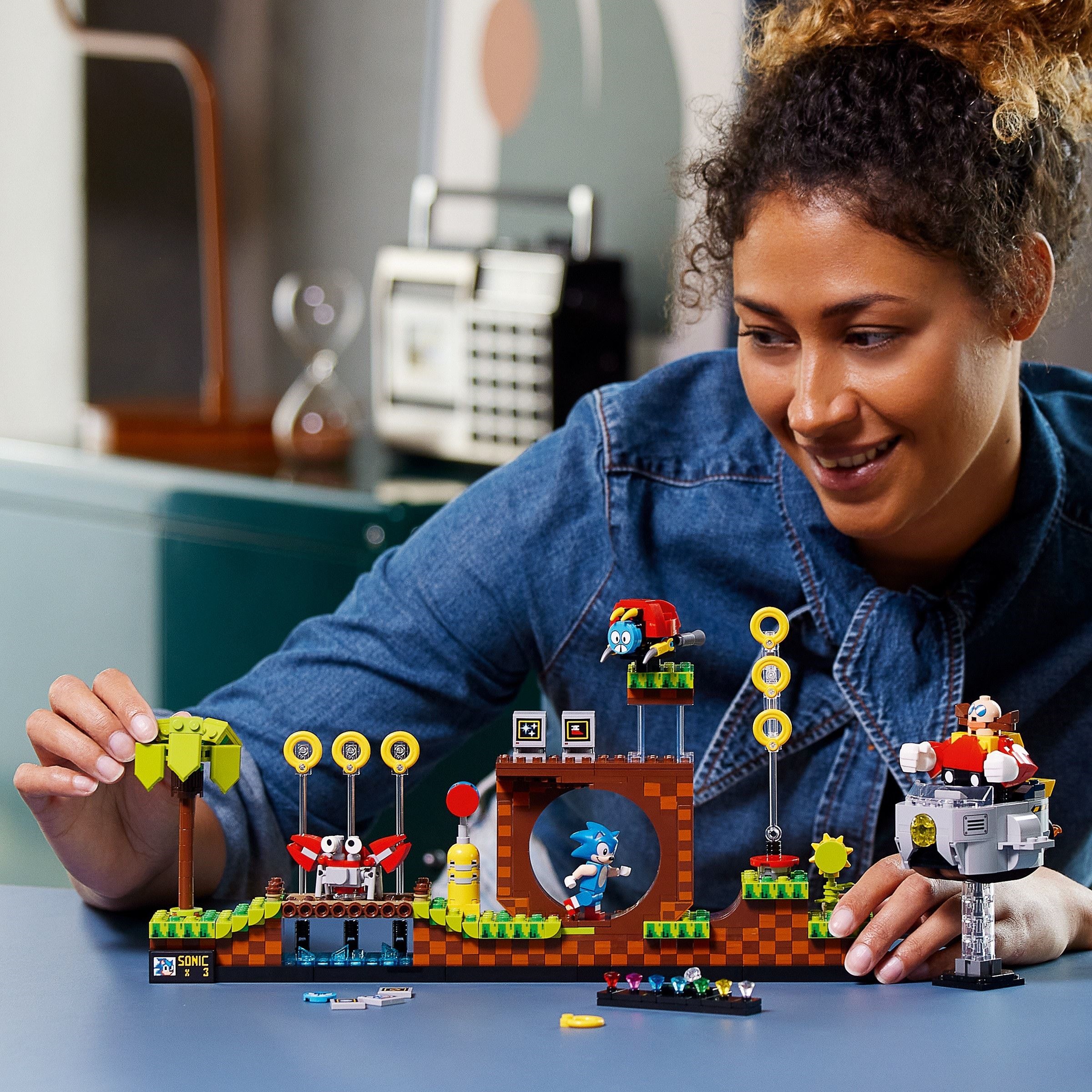Конструктор LEGO Ideas 21331 2339 дет. - фото 7