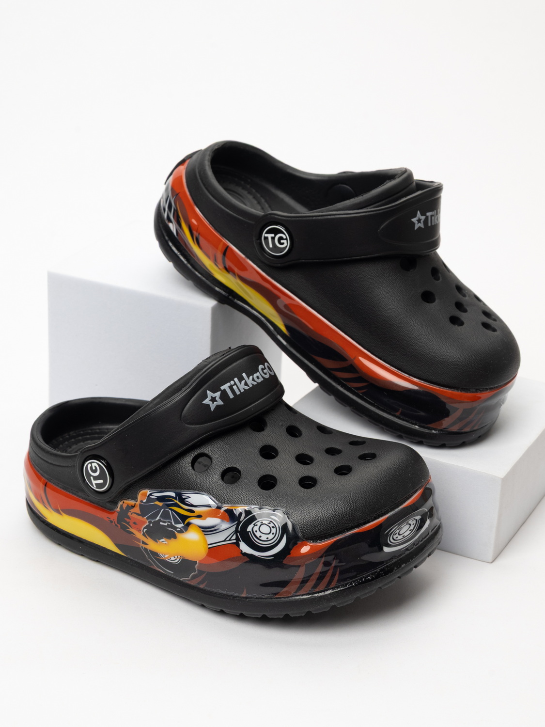 Изображение товара Кроксы TikkaGo: детские сандалии со светодиодами