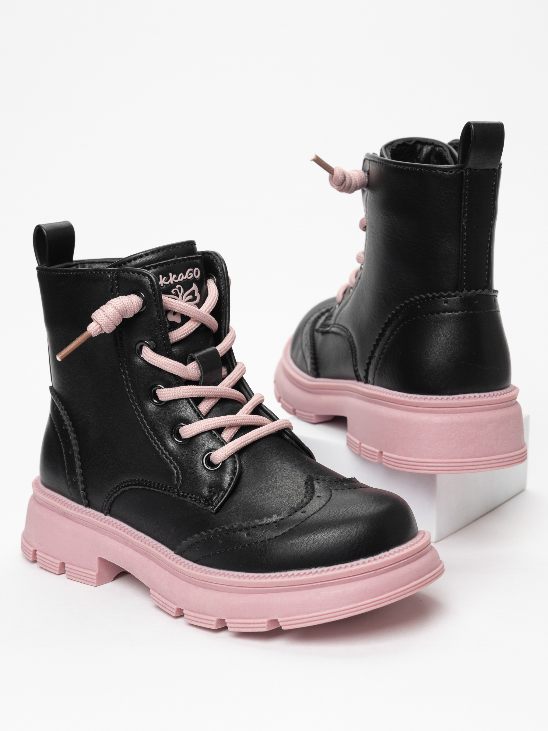 Ботинки TikkaGo 7F32_26561_black-pink - фото 2