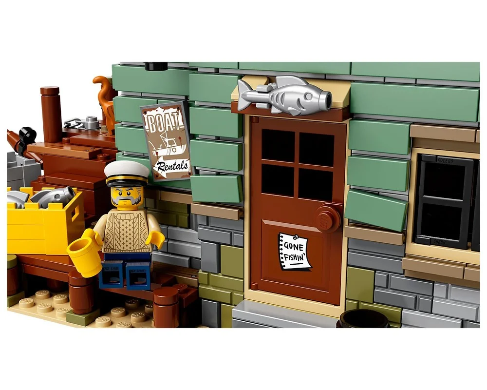 Конструктор LEGO Ideas 21310 2033 дет. - фото 1