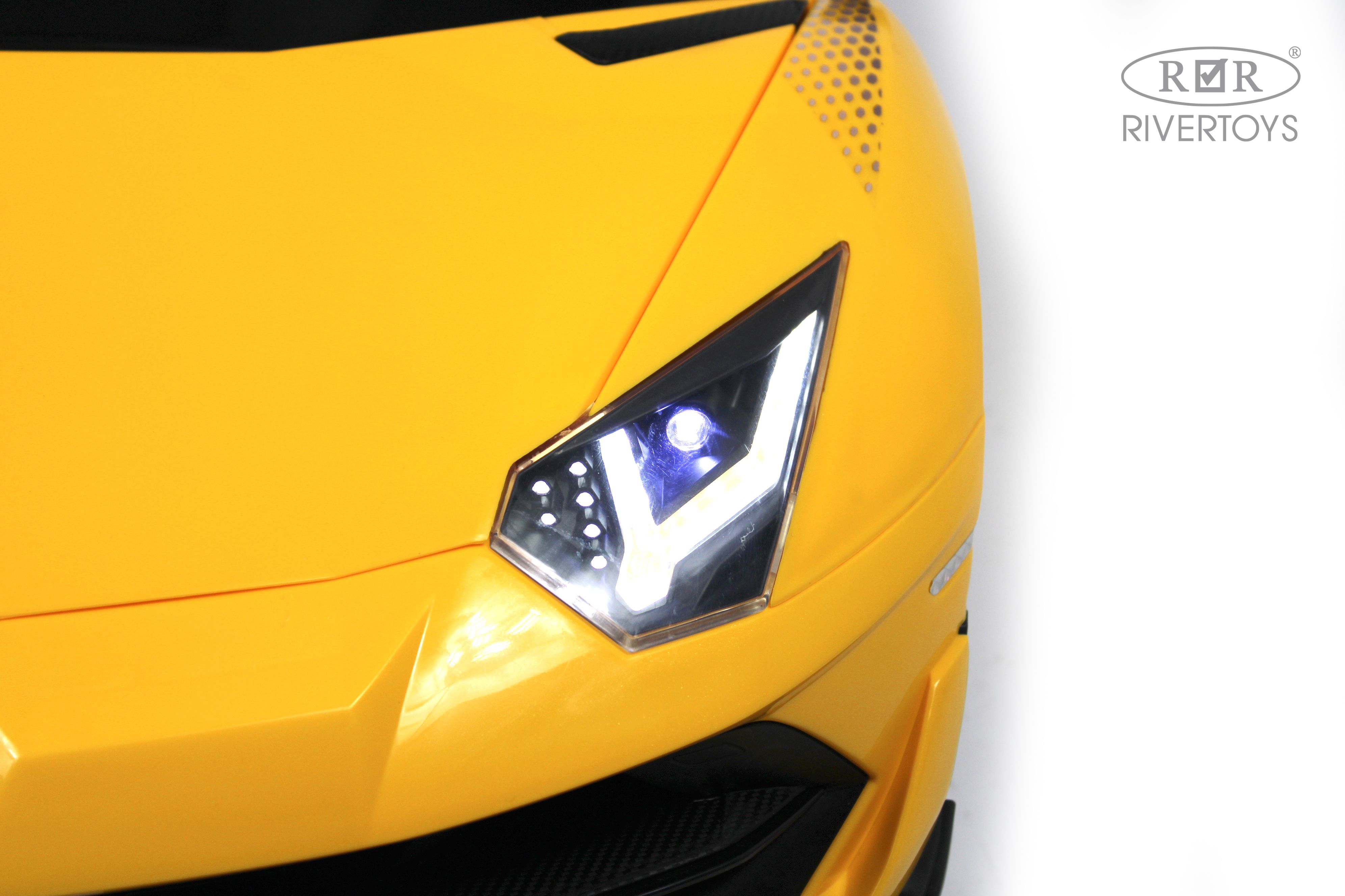 Электромобиль RIVERTOYS K888PX-YELLOW С пультом ДУ - фото 7