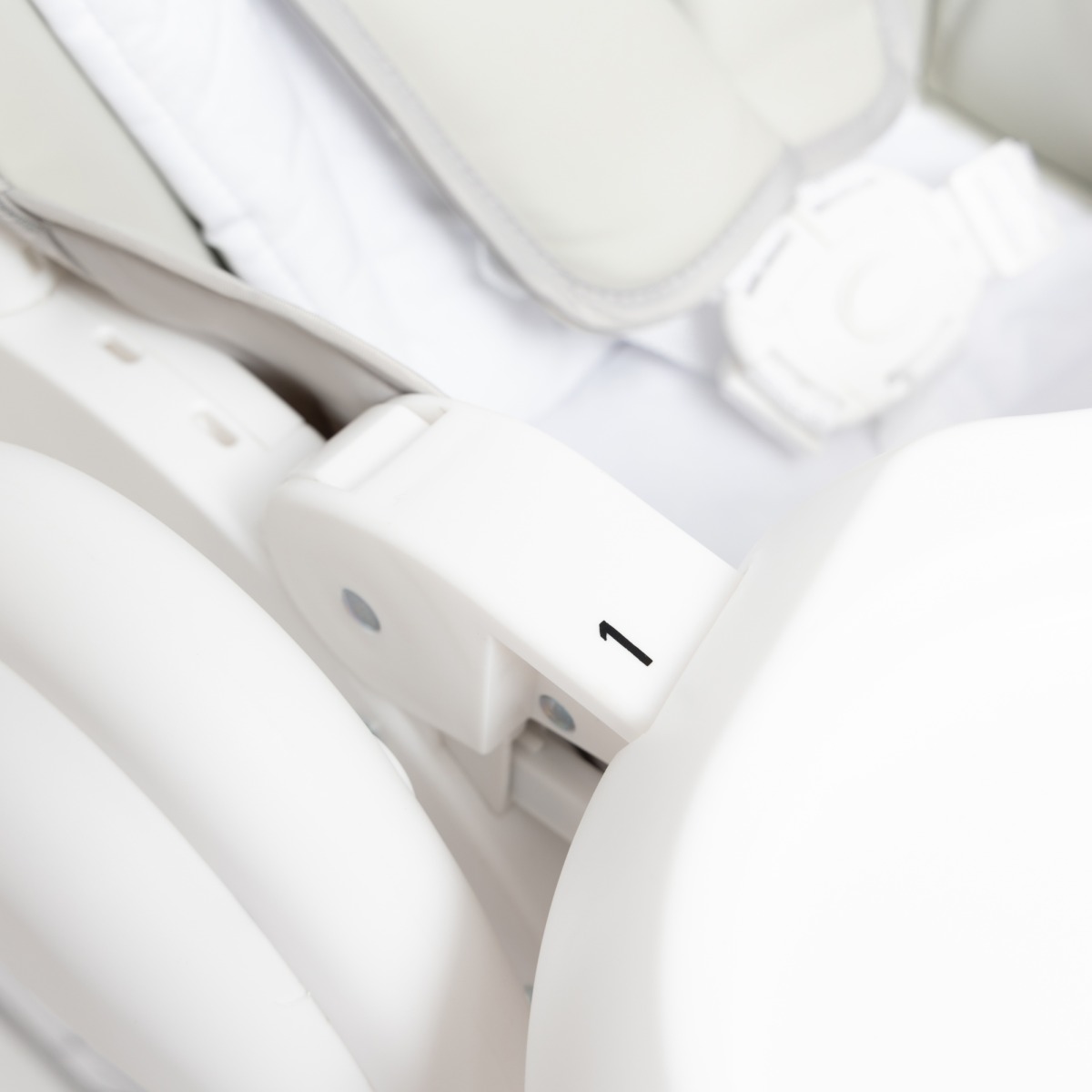 Стульчик для кормления agex Seat n Sleep классический - фото 12