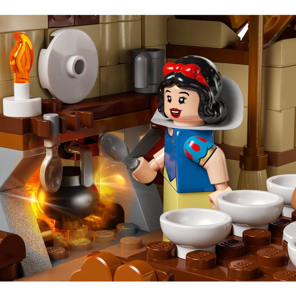 Конструктор LEGO Disney Princess 253 дет. - фото 5